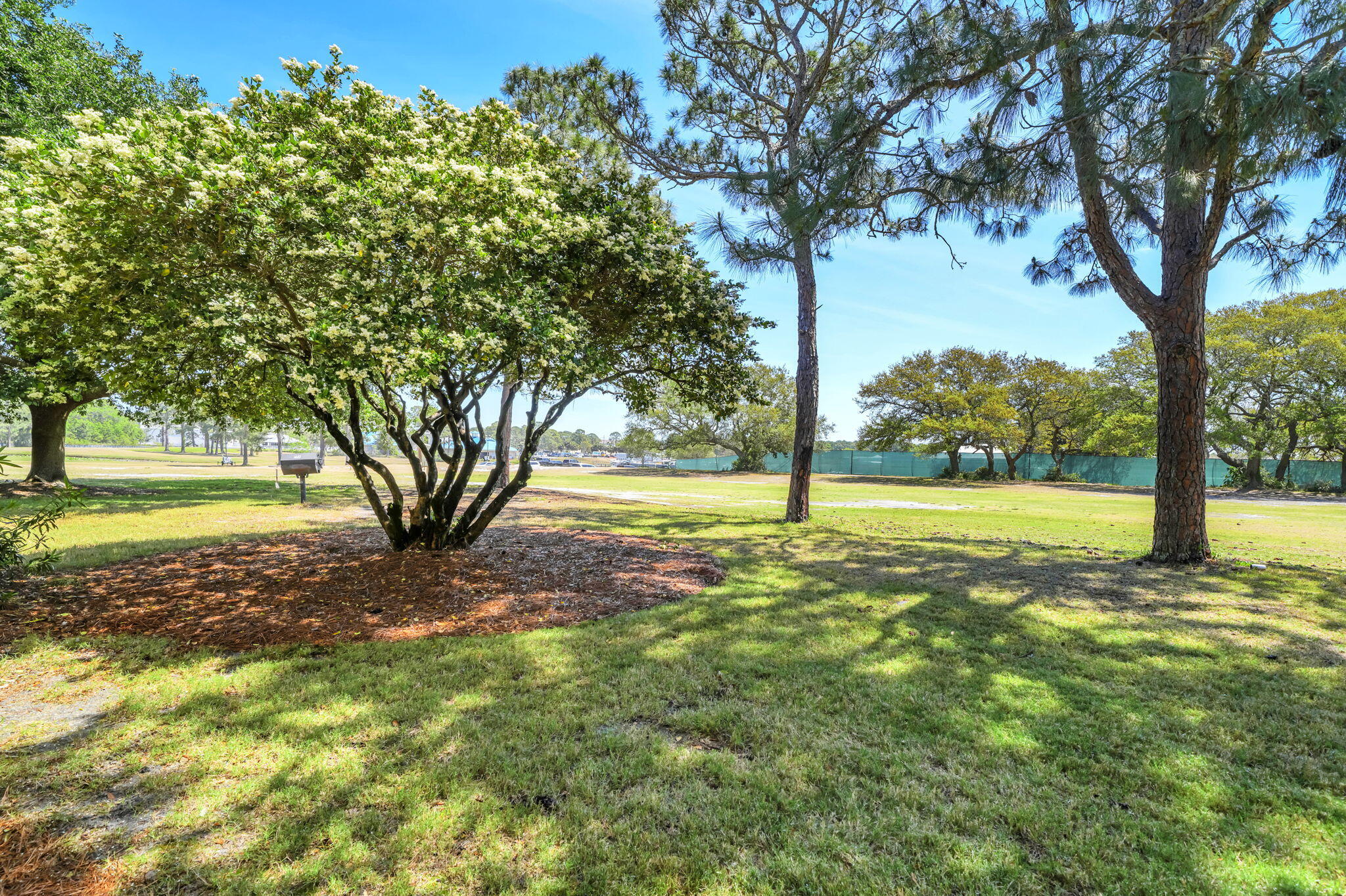 SEASCAPE CONDO GARDEN VILLA - Residential