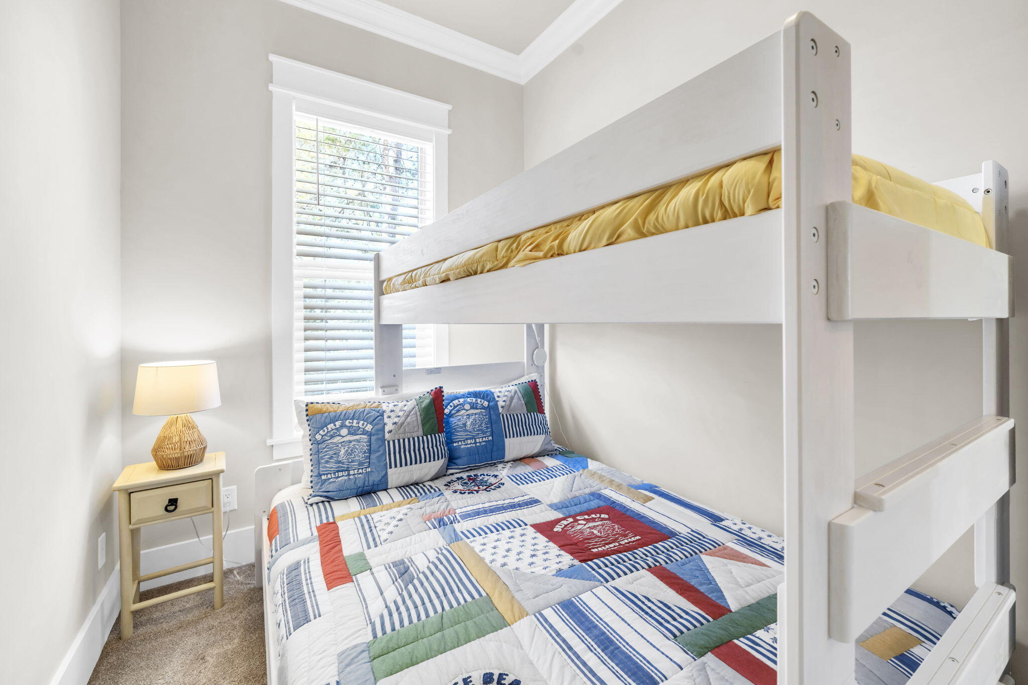 COTTAGES AT EASTERN LAKE - Residential