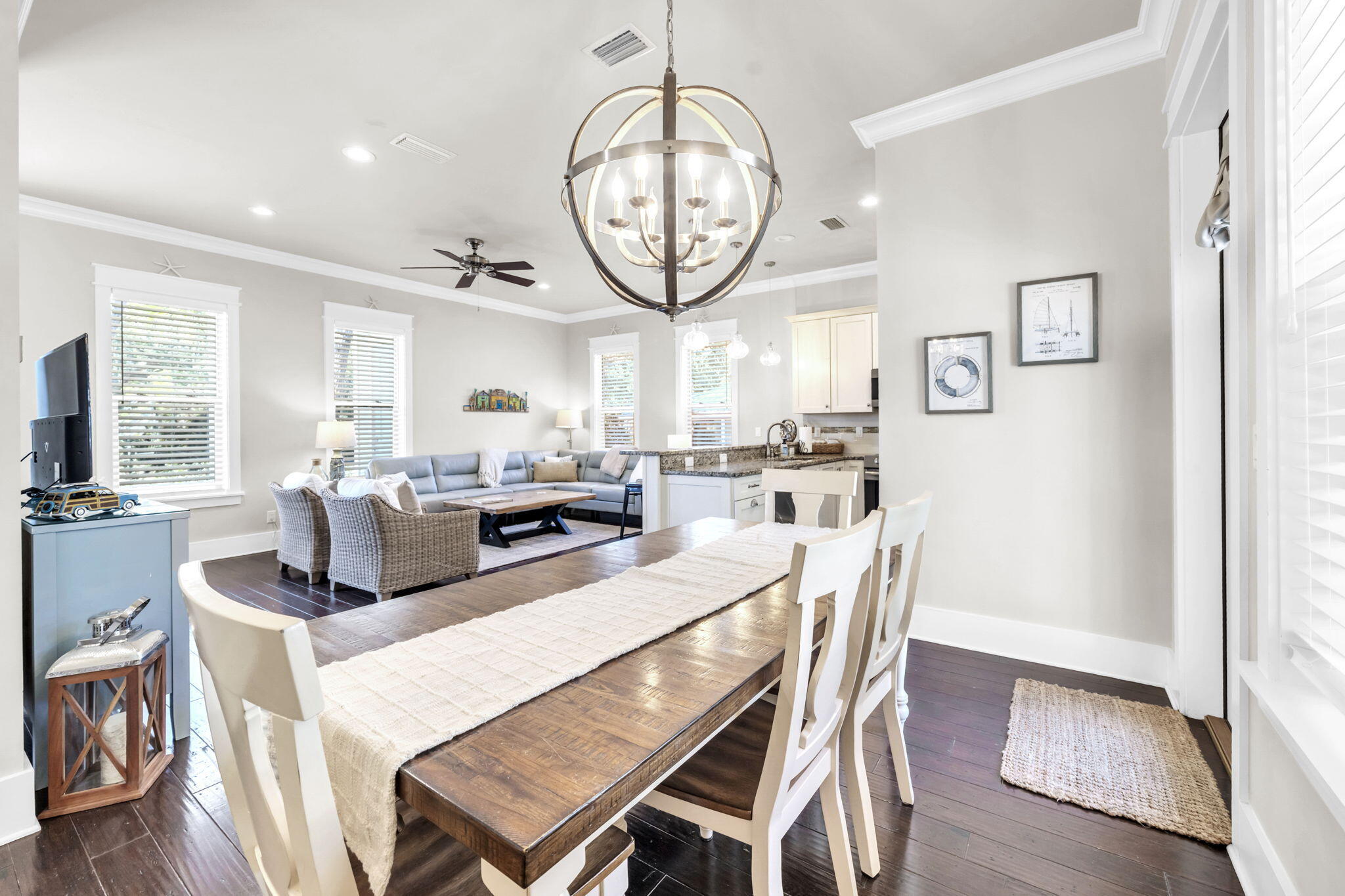 COTTAGES AT EASTERN LAKE - Residential