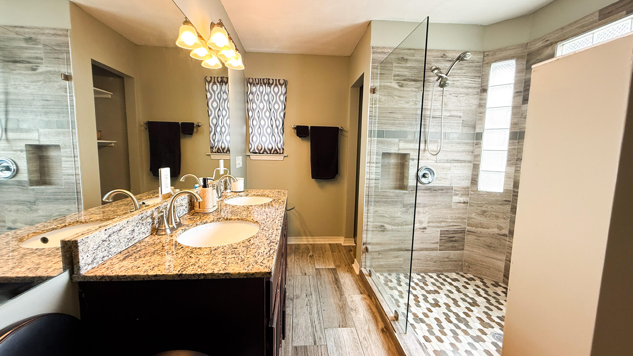 Sound Retreat - Residential