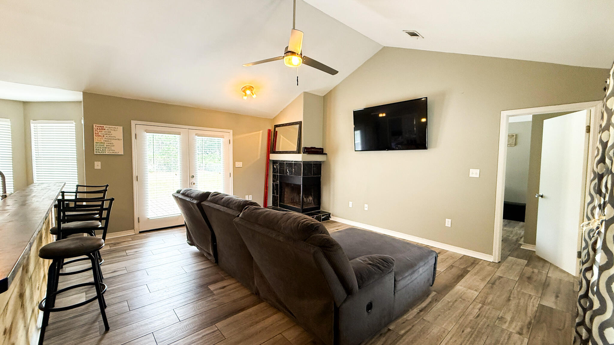 Sound Retreat - Residential