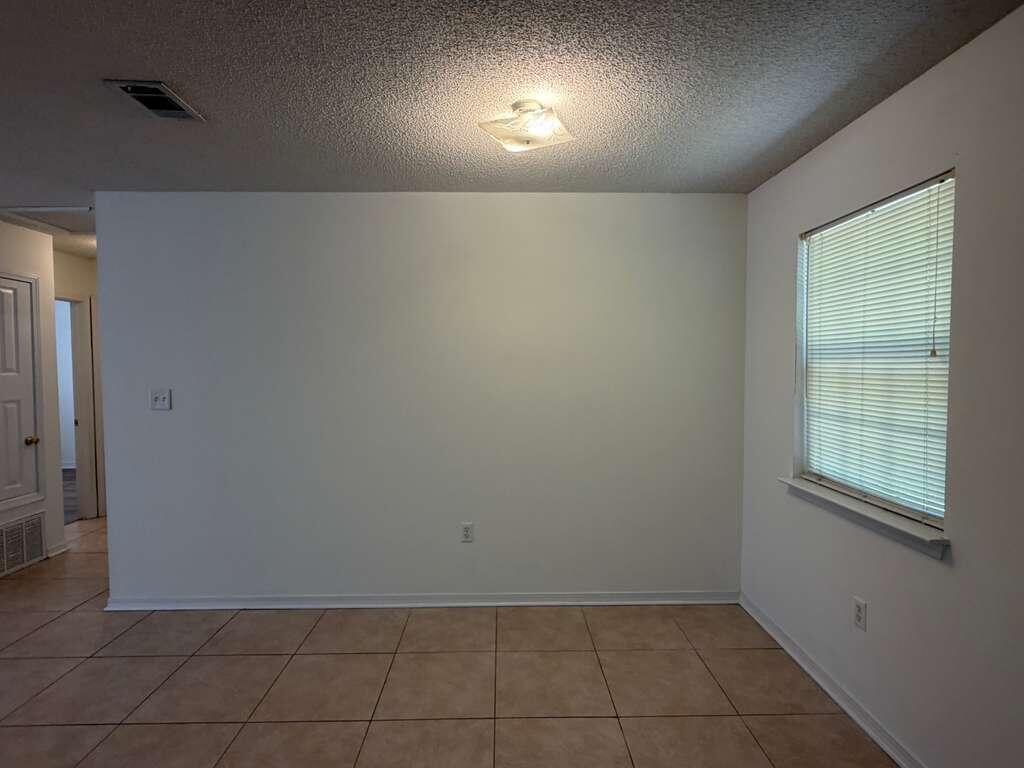 METES & BOUNDS - Residential Lease