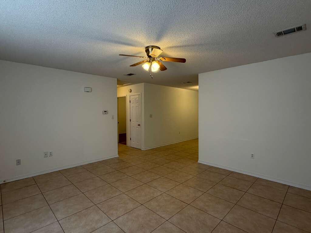 METES & BOUNDS - Residential Lease