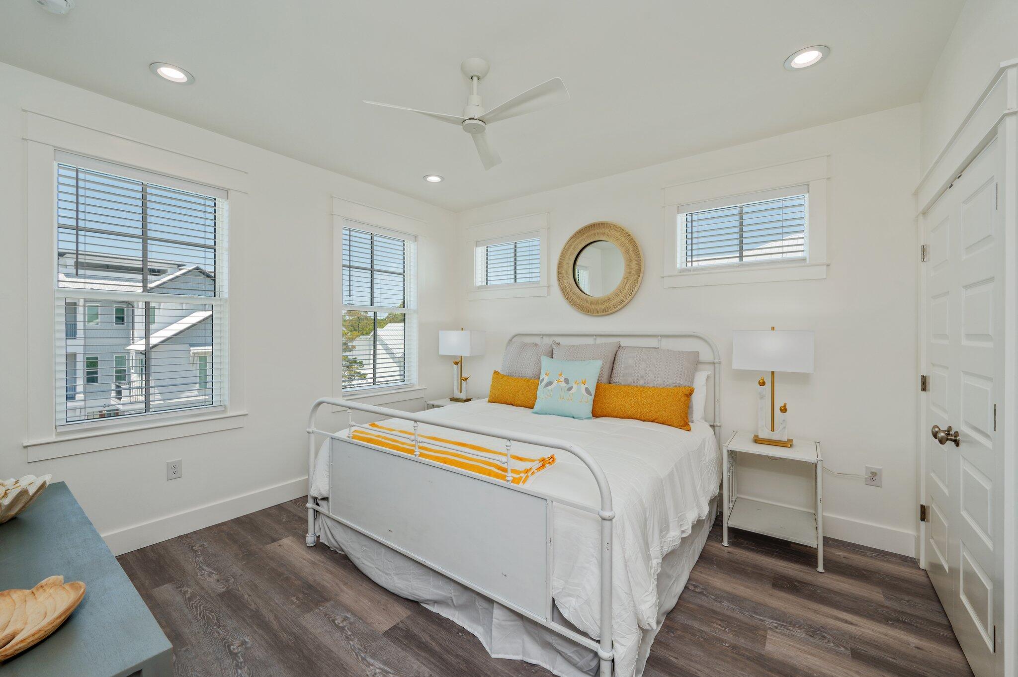 MOCKINGBIRD ESTATES - Residential