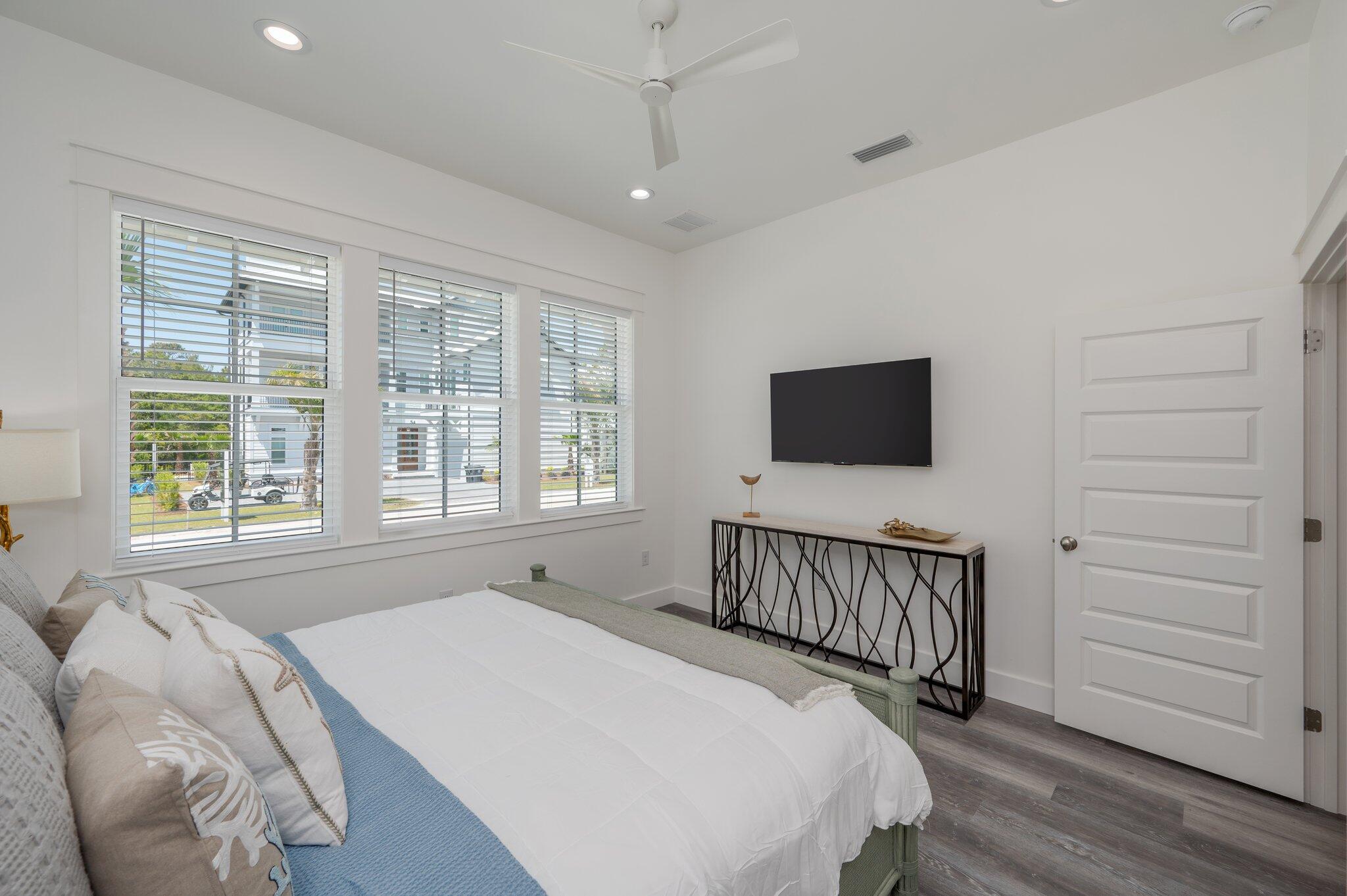 MOCKINGBIRD ESTATES - Residential