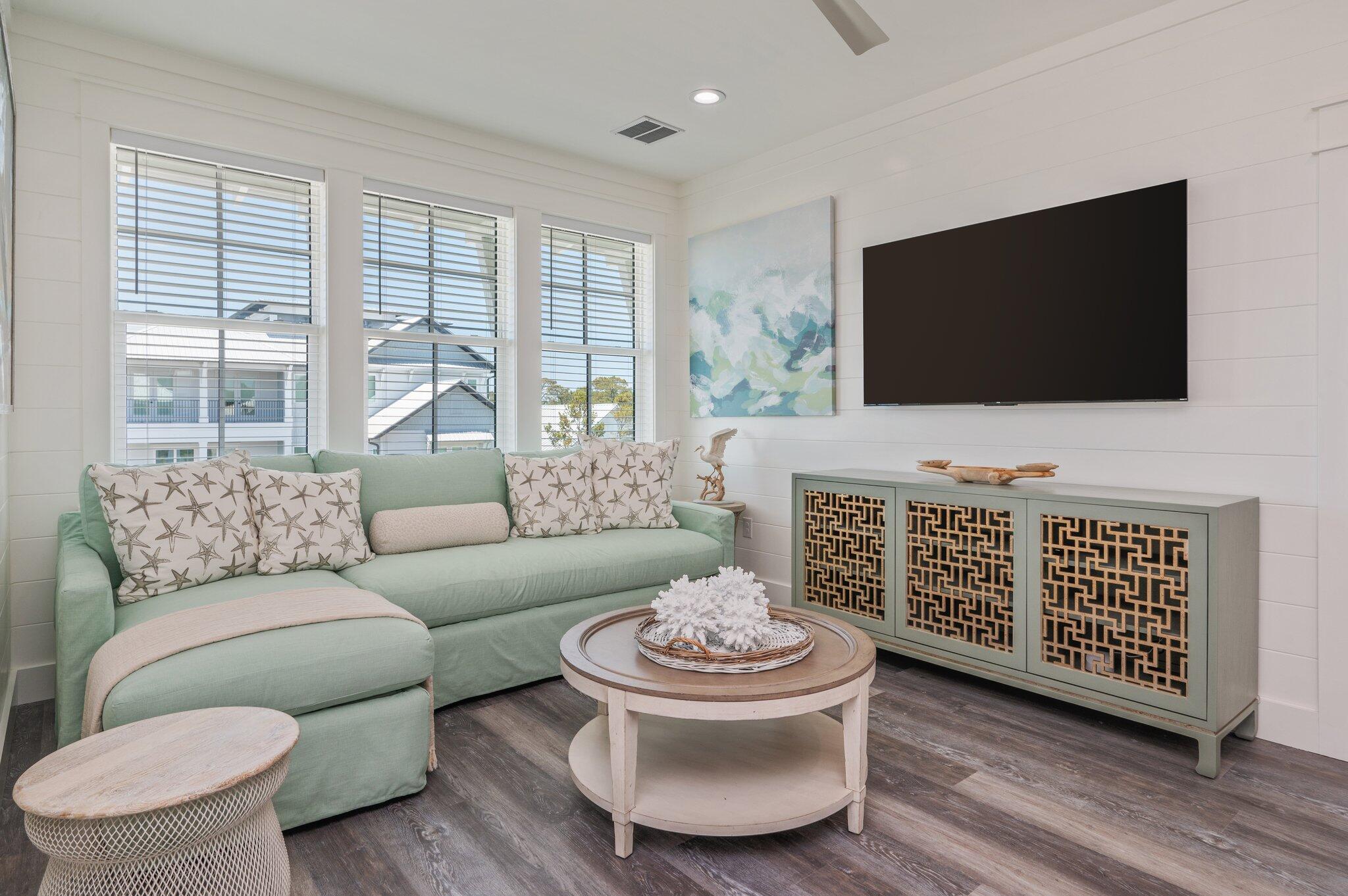 MOCKINGBIRD ESTATES - Residential