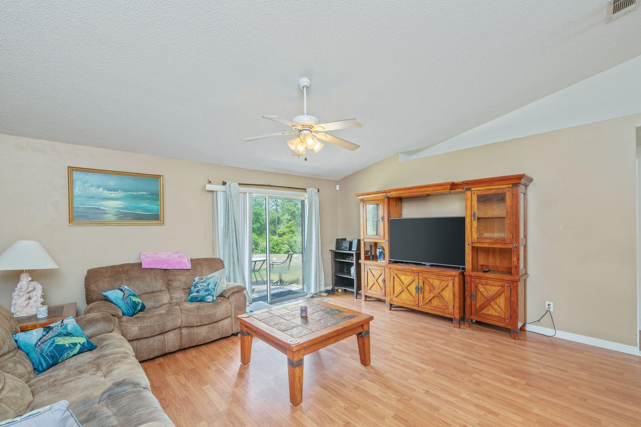 WESTVIEW EST PH IV LOT 15 - Residential