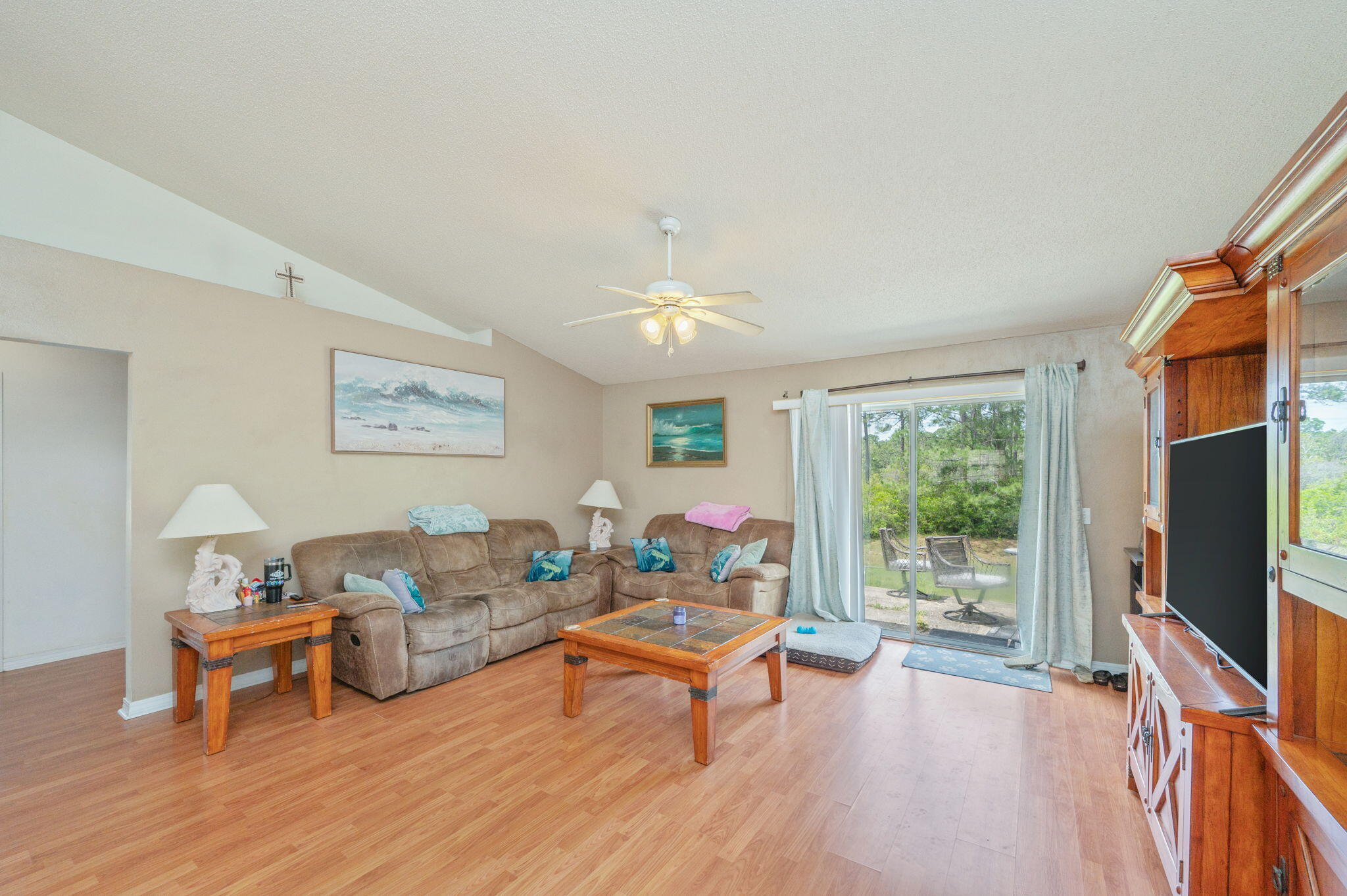 WESTVIEW EST PH IV LOT 15 - Residential