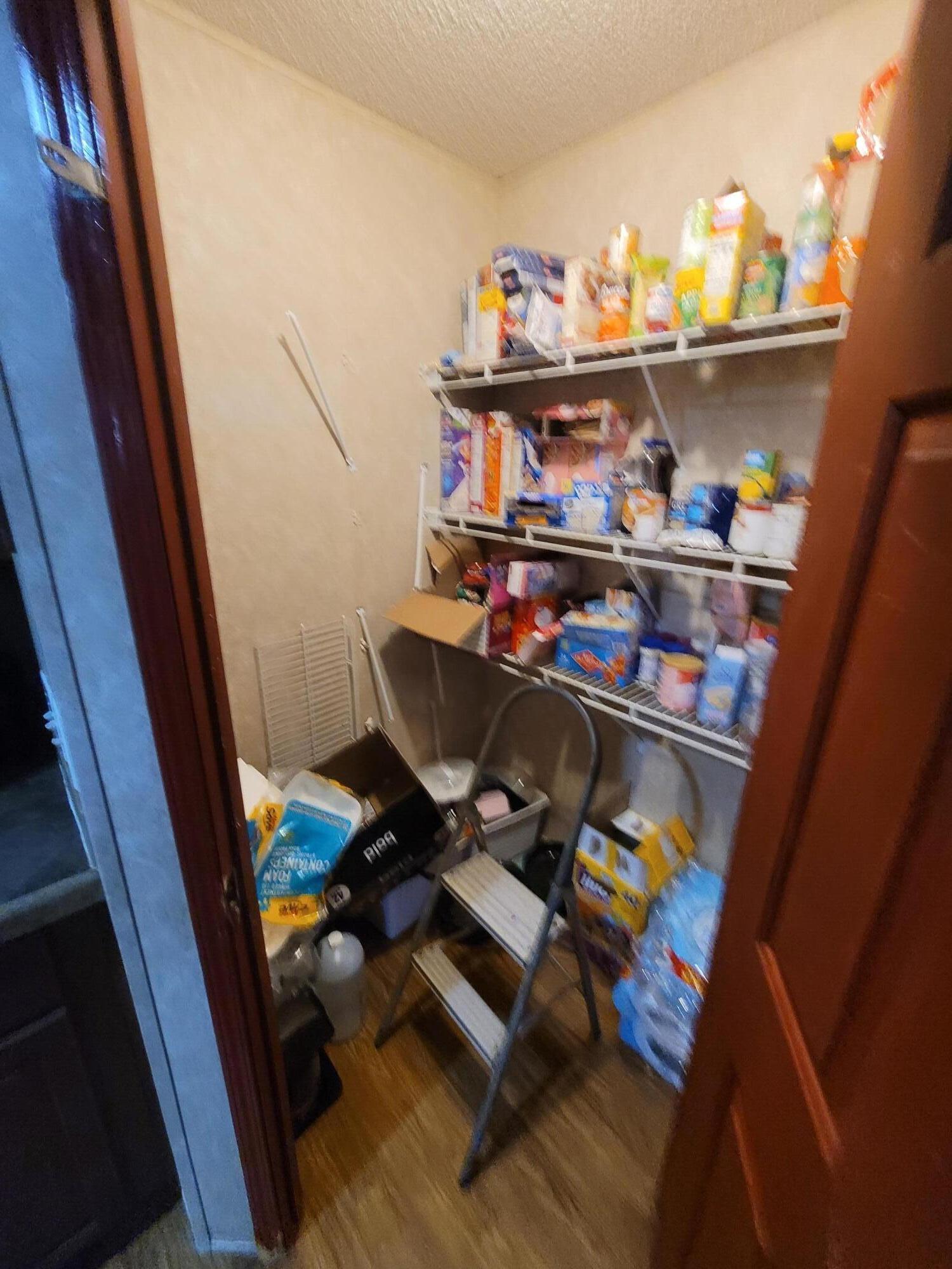 OAKWOOD ESTATES - Residential