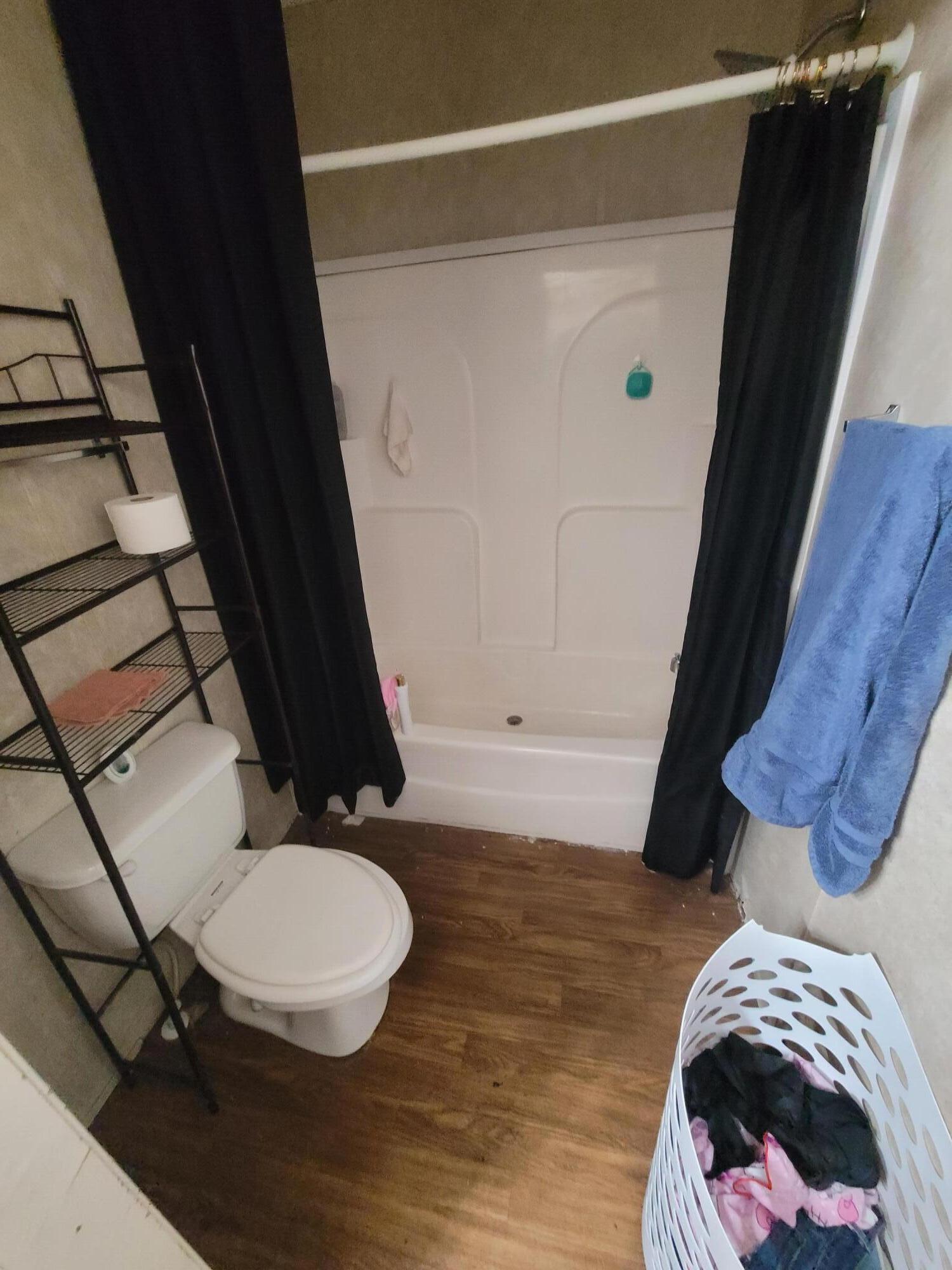 OAKWOOD ESTATES - Residential