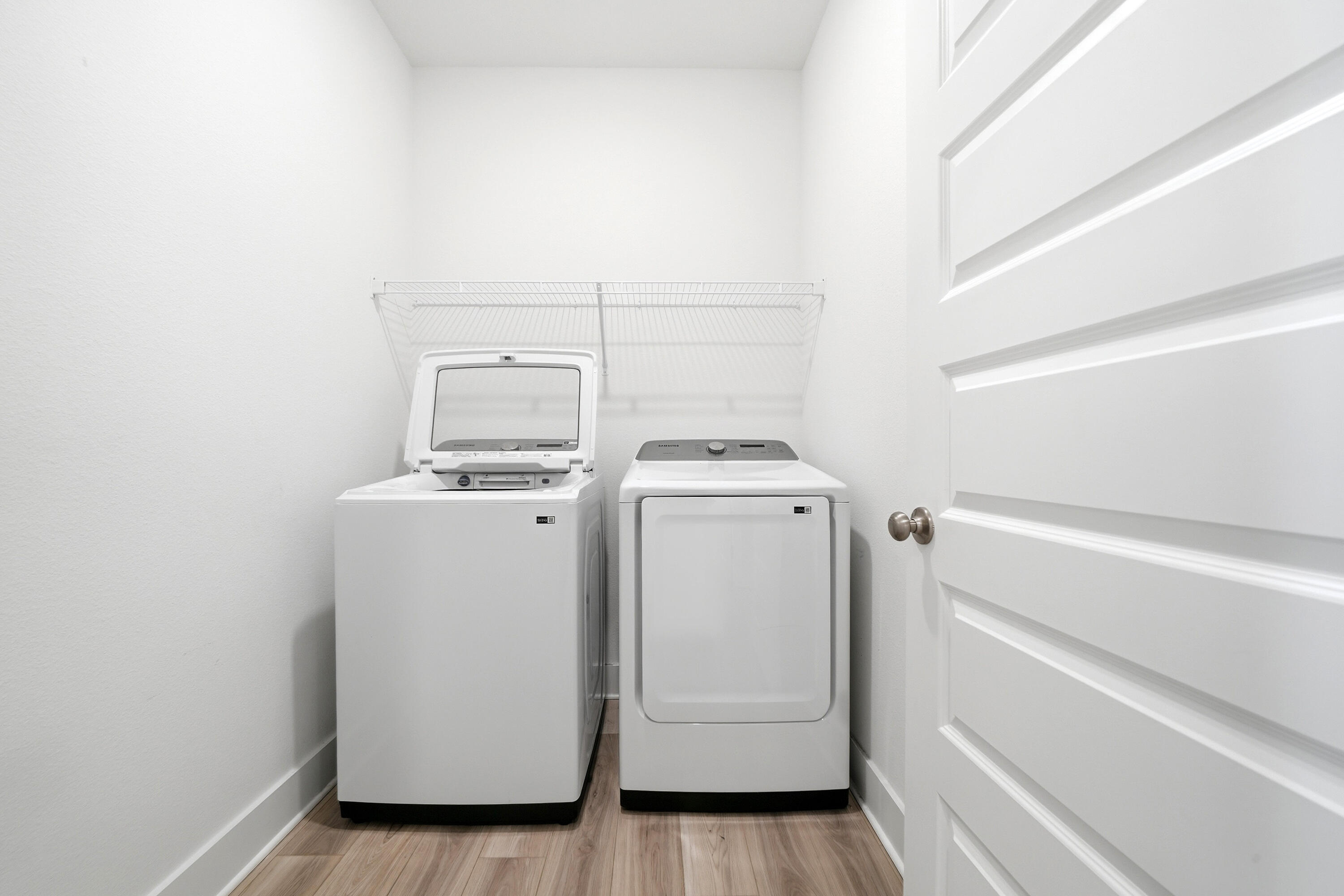 MAGNOLIA CREEK PHASE 1 - Residential Lease