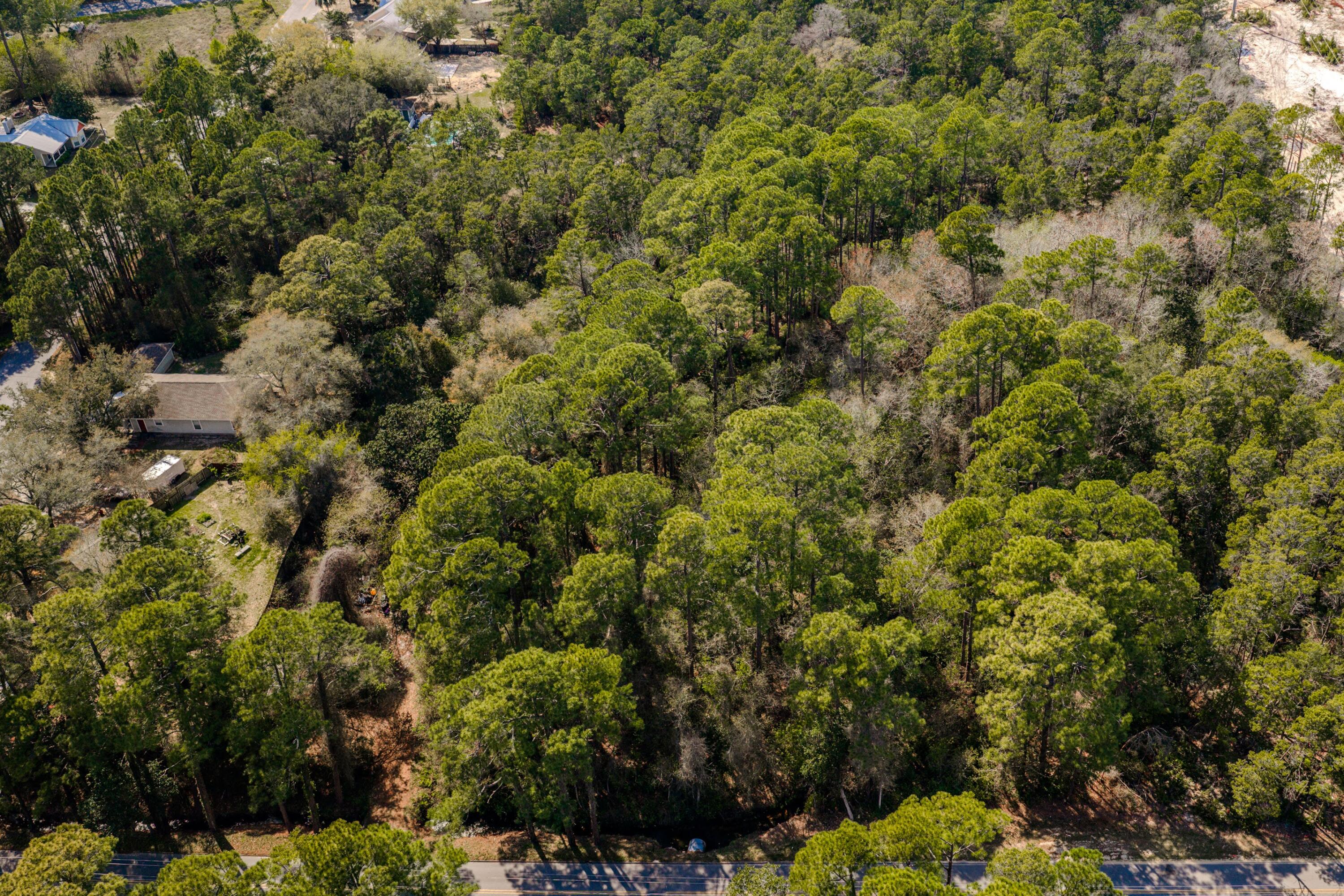 NO RECORDED SUBDIVISION - Land