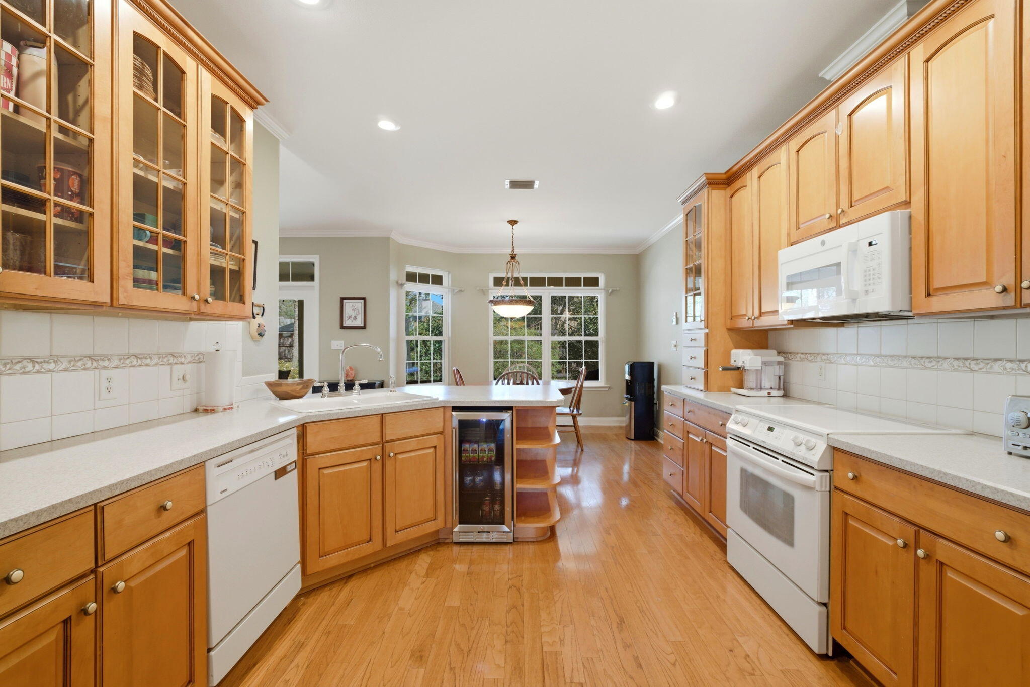 ROBLEDAL ESTATES UNIT 3 - Residential