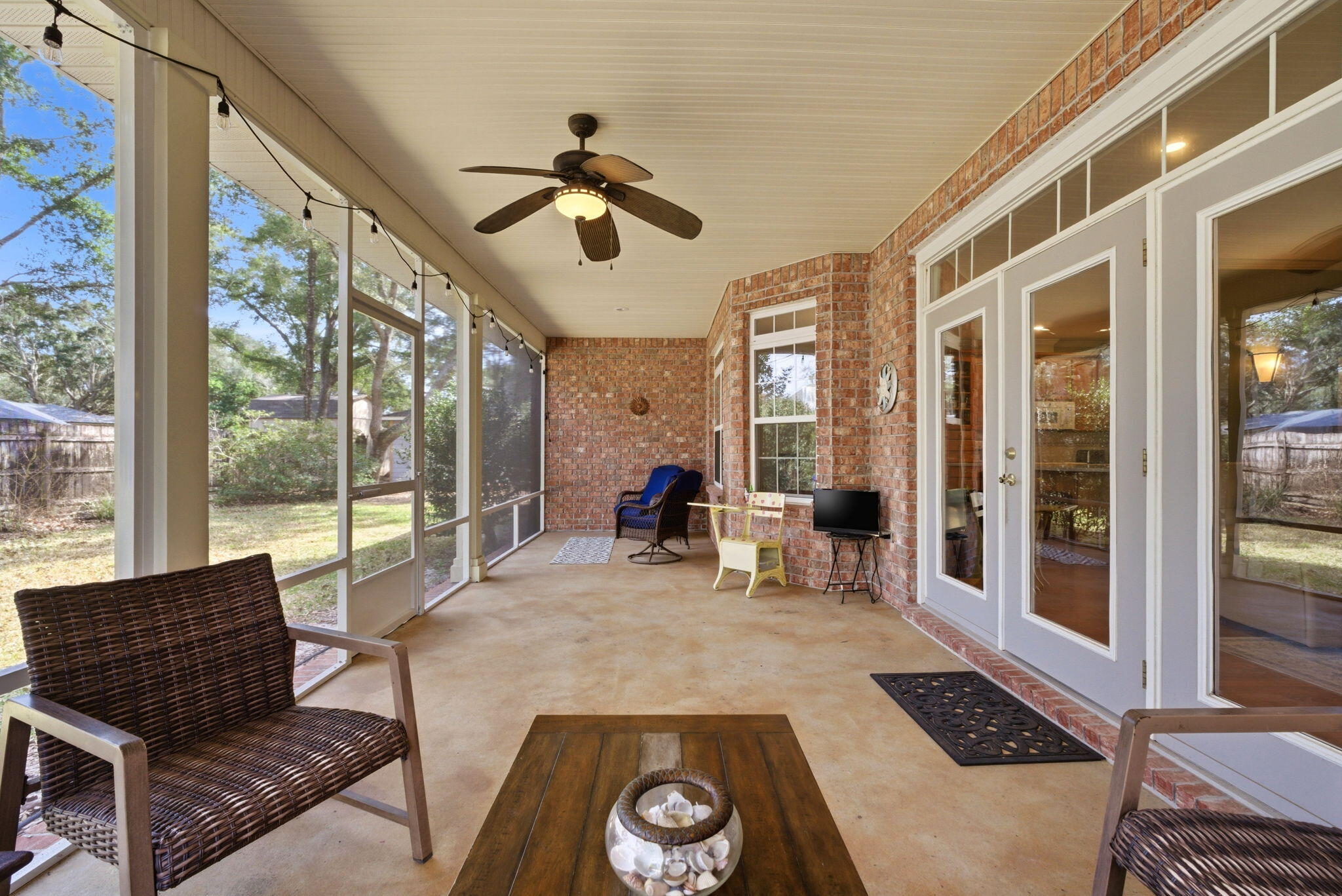 ROBLEDAL ESTATES UNIT 3 - Residential