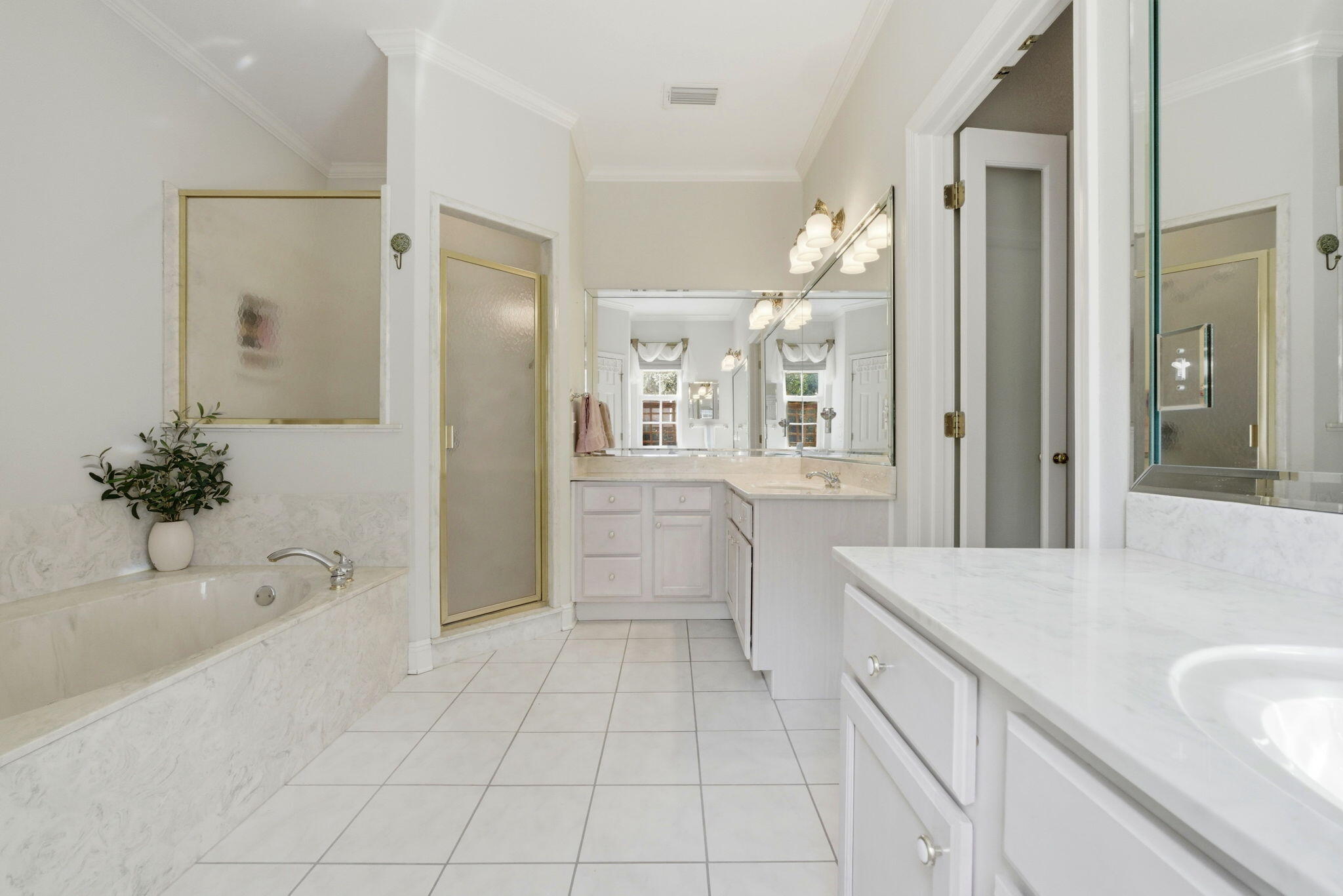 ROBLEDAL ESTATES UNIT 3 - Residential