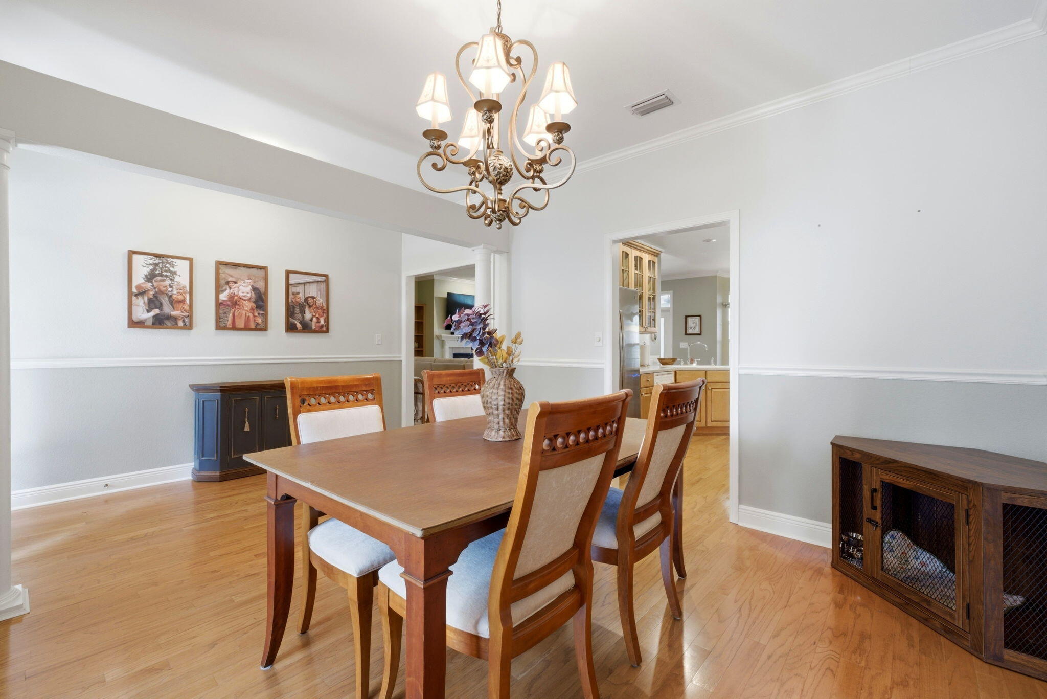 ROBLEDAL ESTATES UNIT 3 - Residential