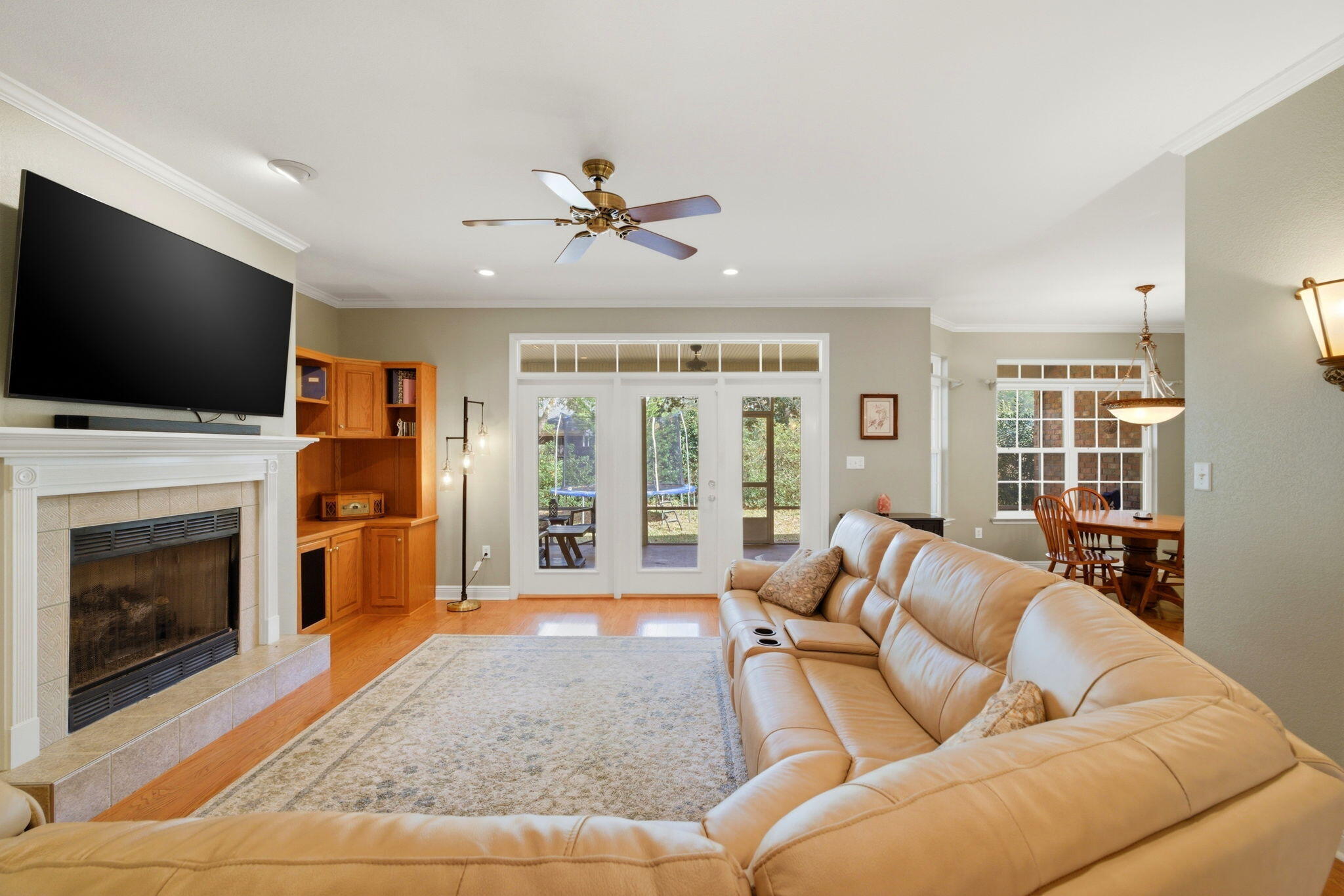 ROBLEDAL ESTATES UNIT 3 - Residential