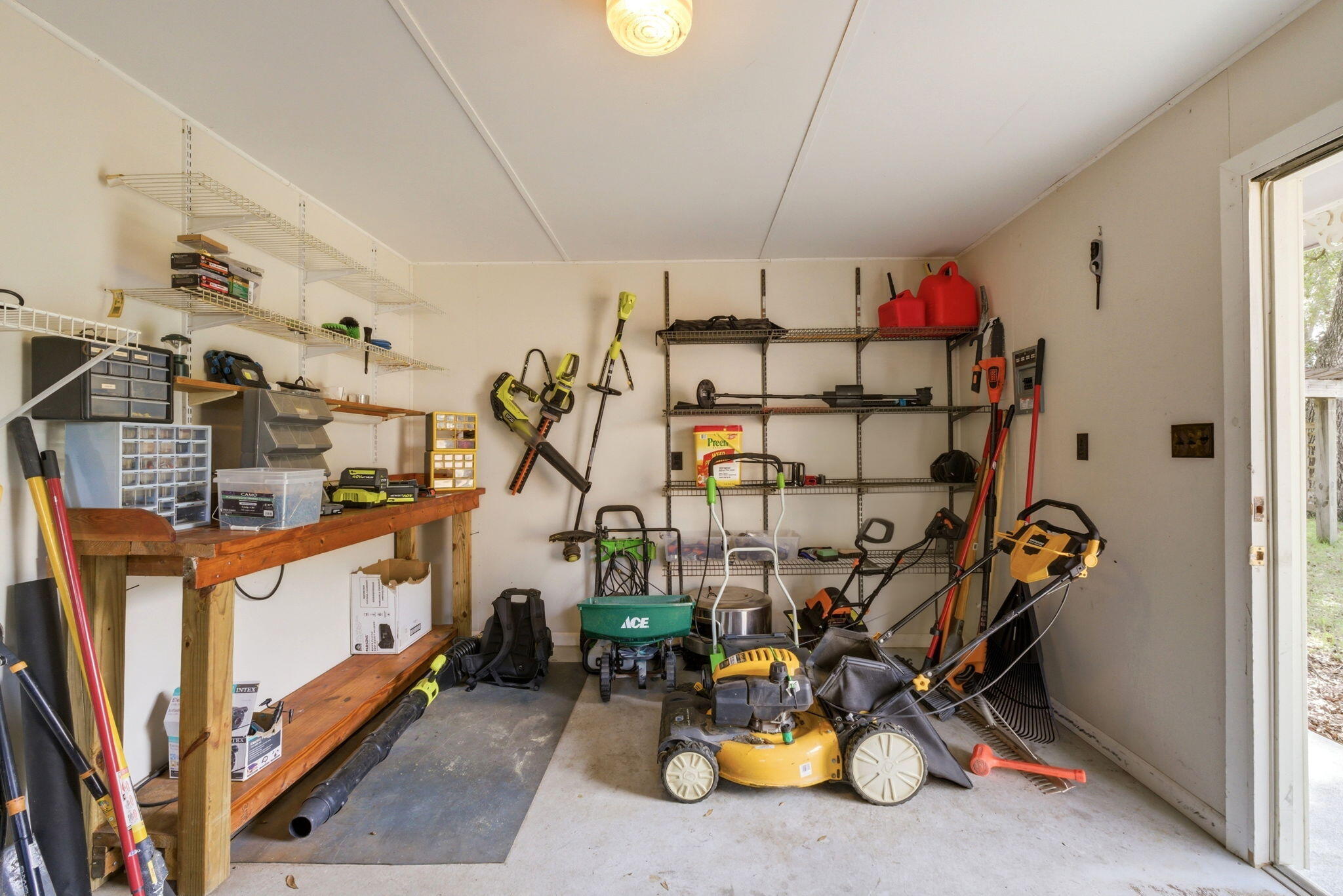 ROBLEDAL ESTATES UNIT 3 - Residential