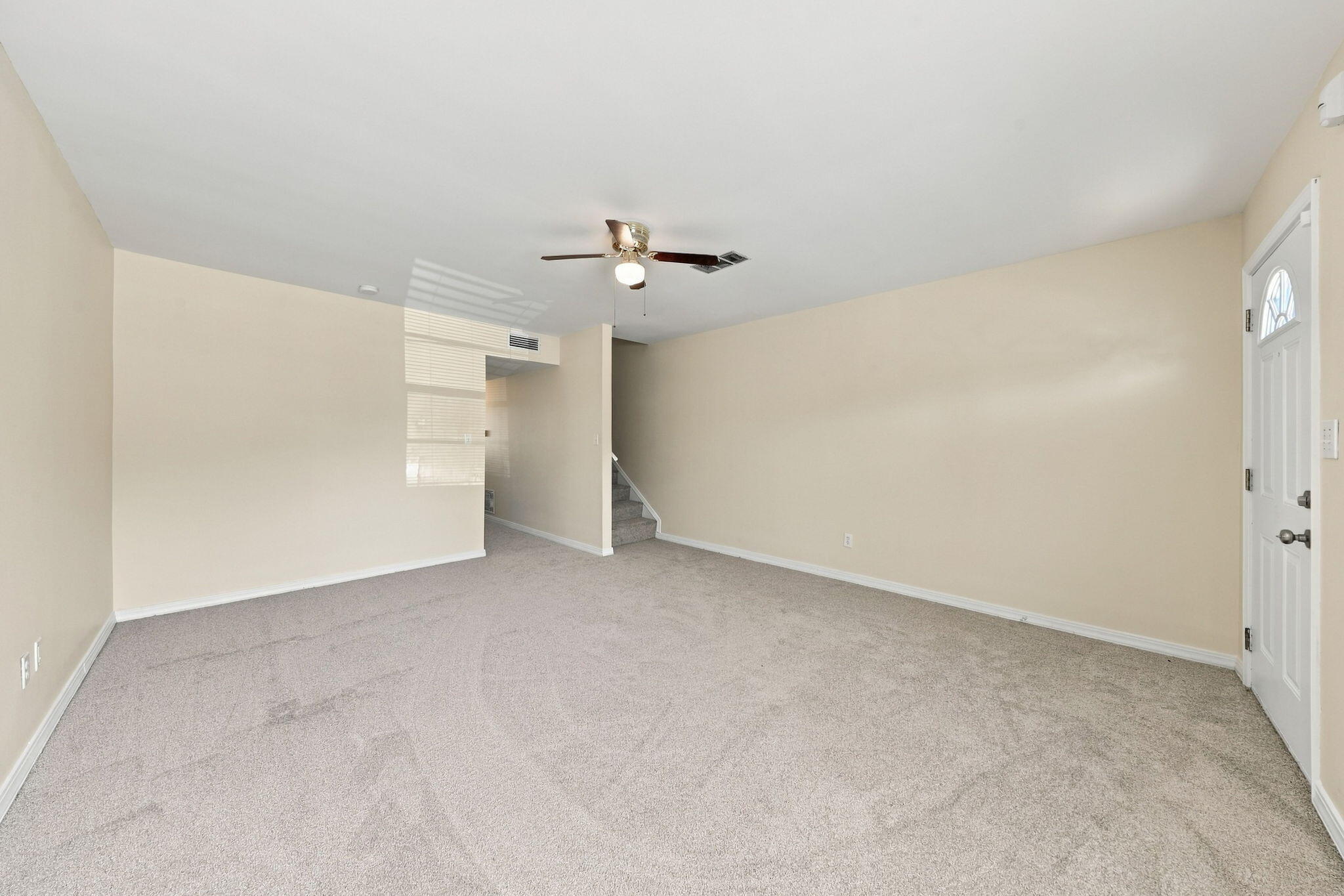 145 4Th Avenue B2