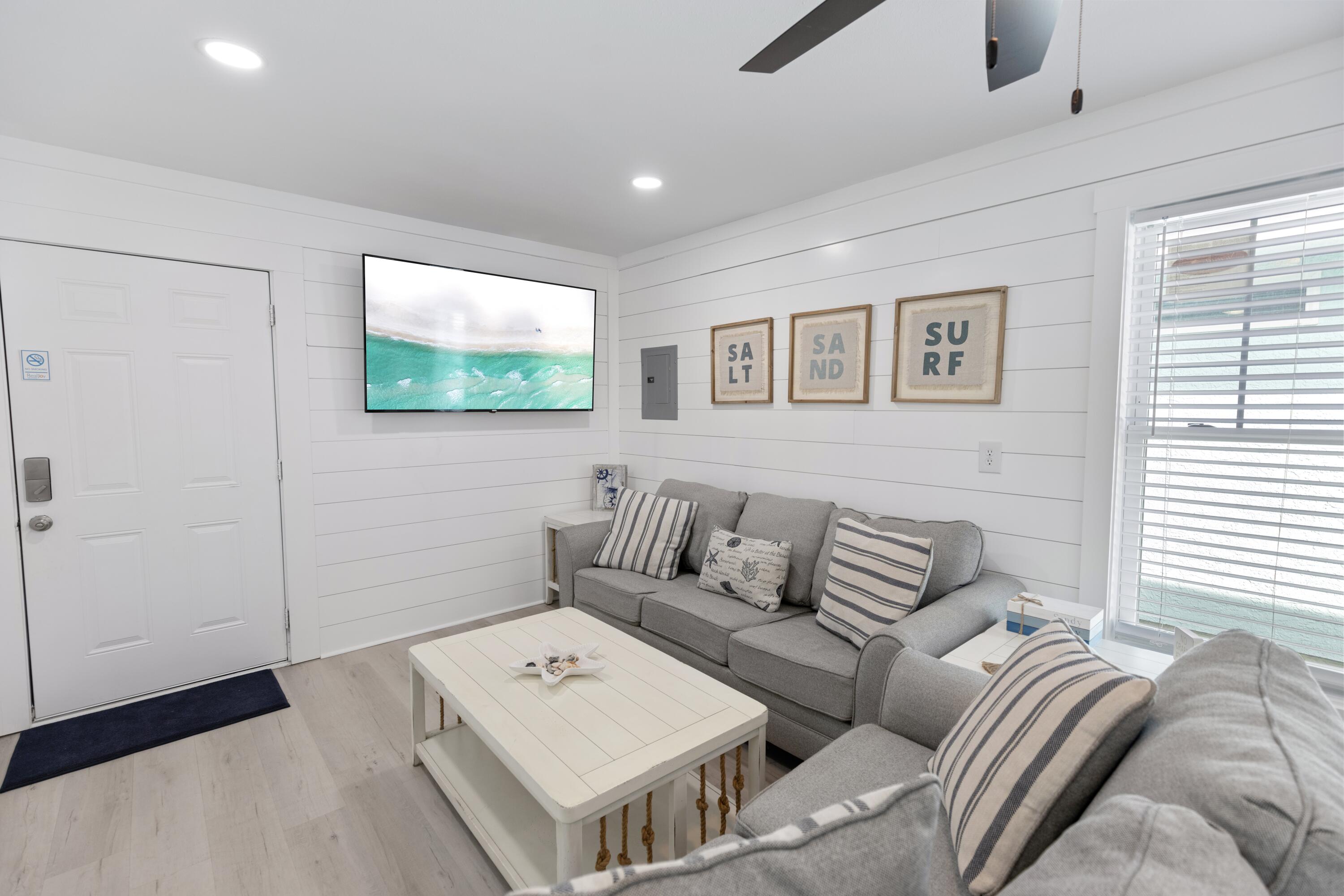 RIVIERA BEACH - Residential