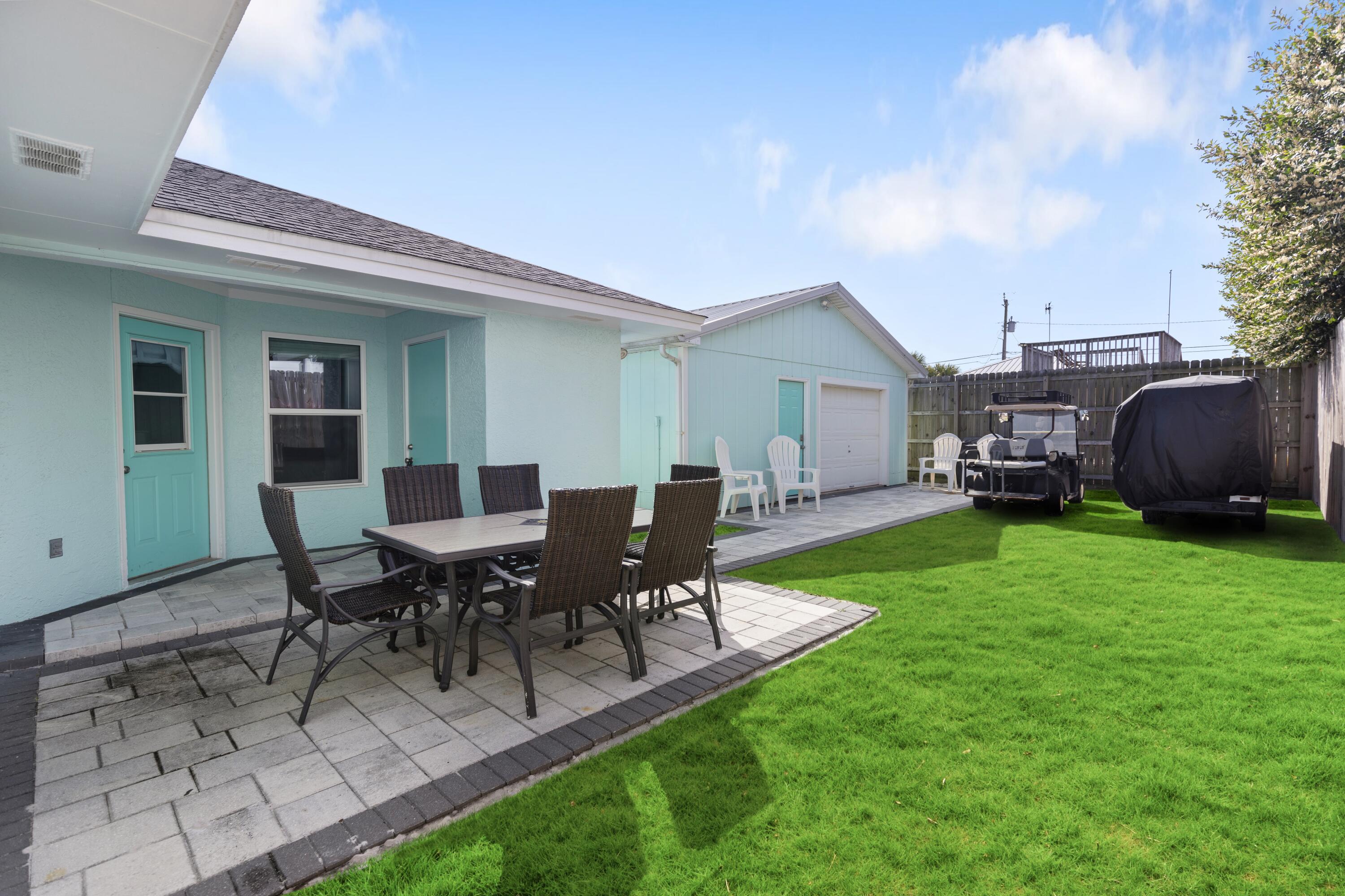 RIVIERA BEACH - Residential