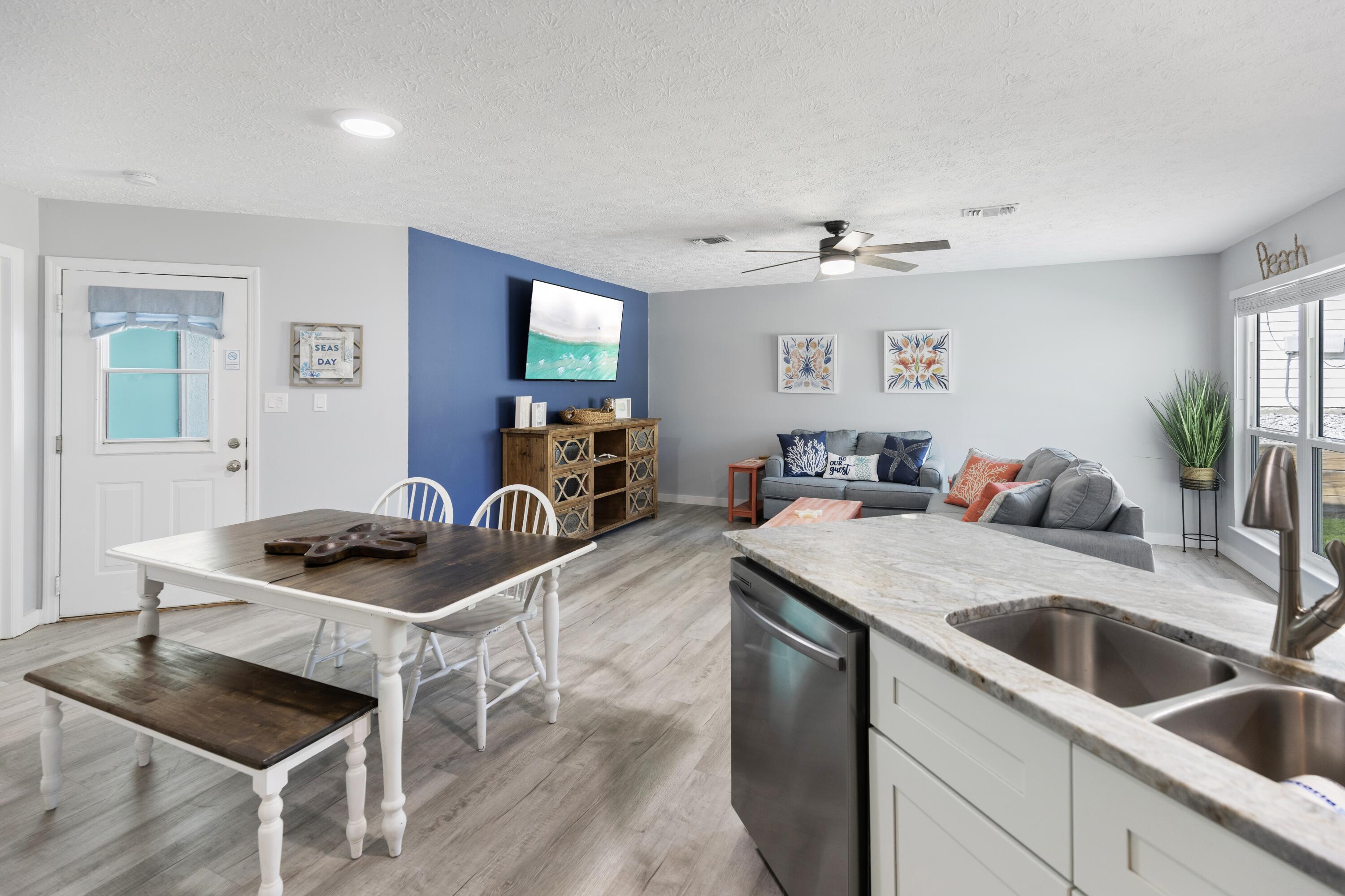 RIVIERA BEACH - Residential