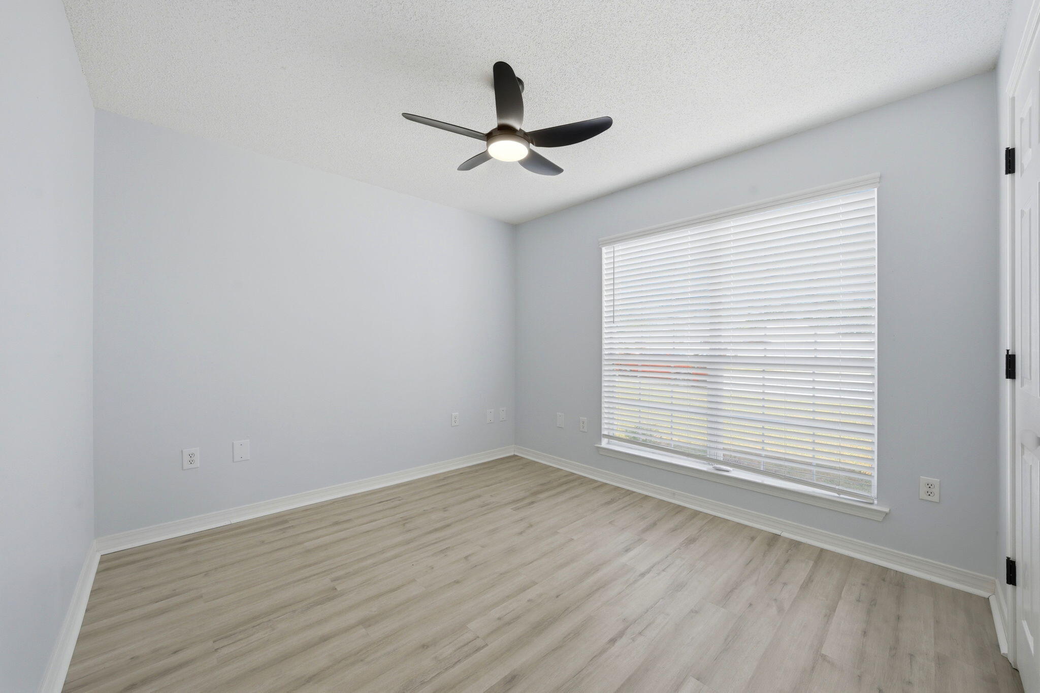 HAMPTON RIDGE ESTATES - Residential