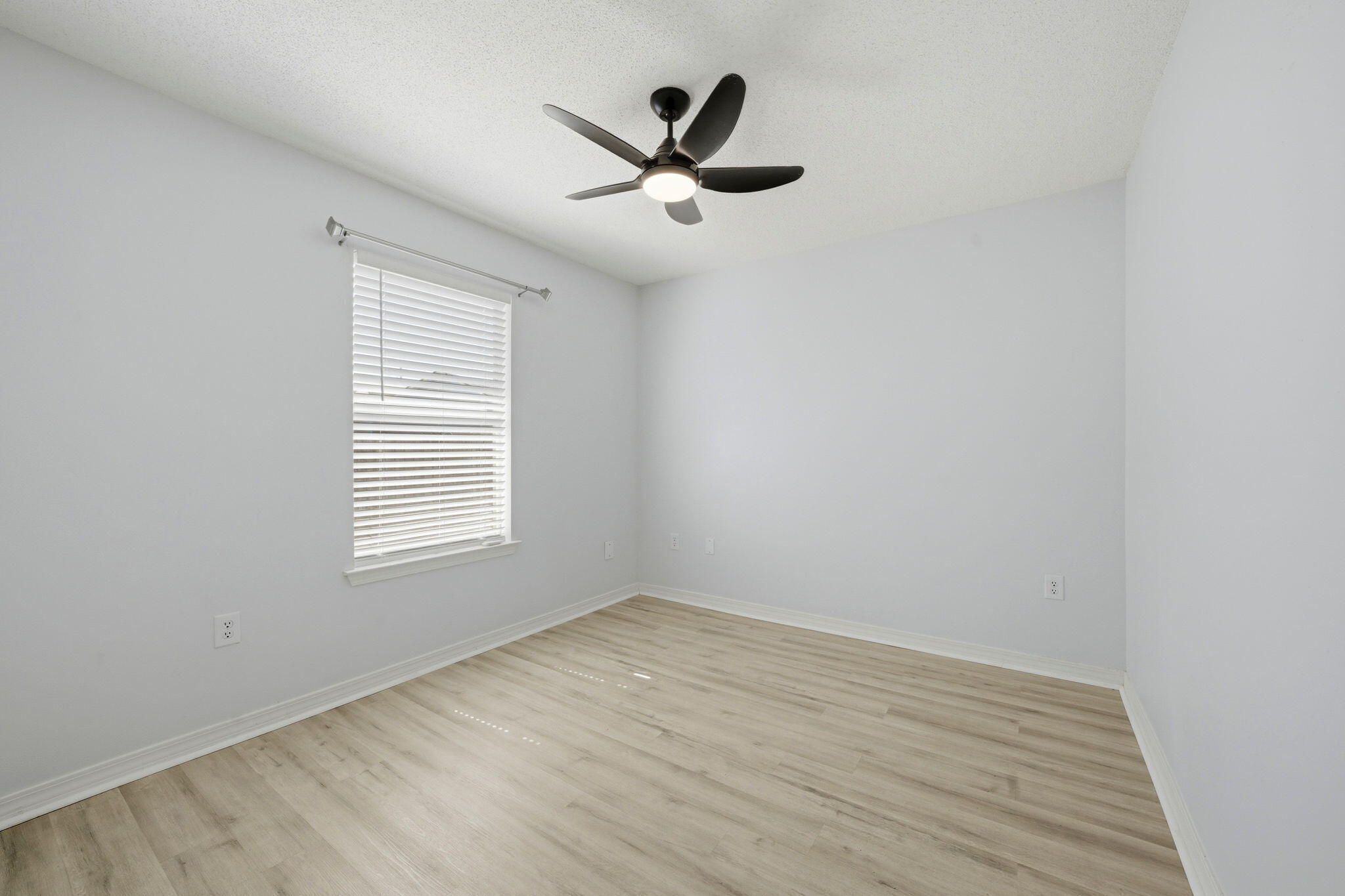 HAMPTON RIDGE ESTATES - Residential