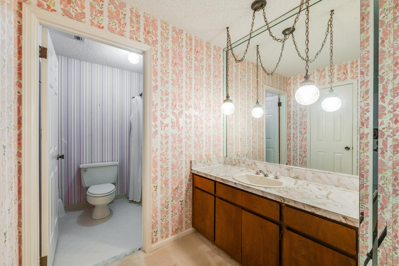 ROCKY BAYOU ESTATES 04 - Residential