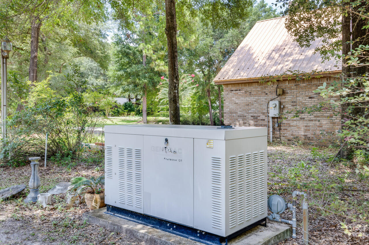 ROCKY BAYOU ESTATES 04 - Residential