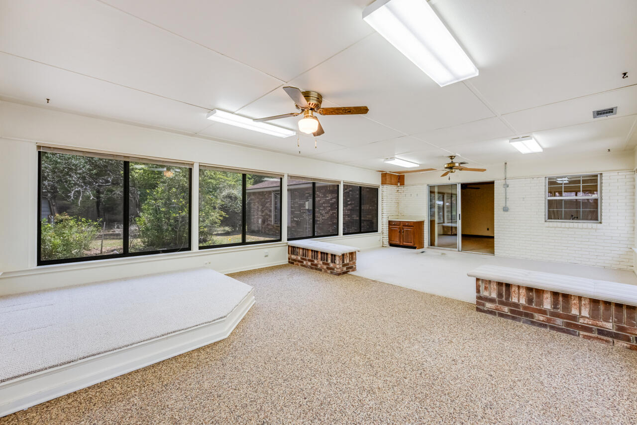 ROCKY BAYOU ESTATES 04 - Residential