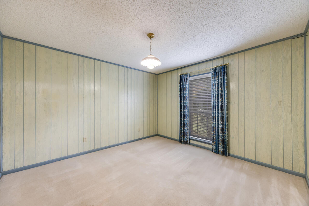 ROCKY BAYOU ESTATES 04 - Residential