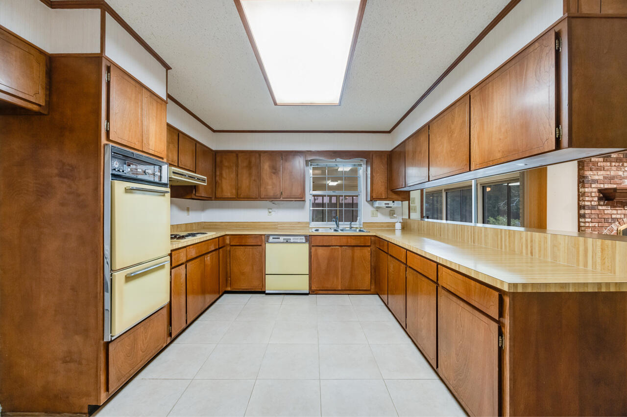 ROCKY BAYOU ESTATES 04 - Residential