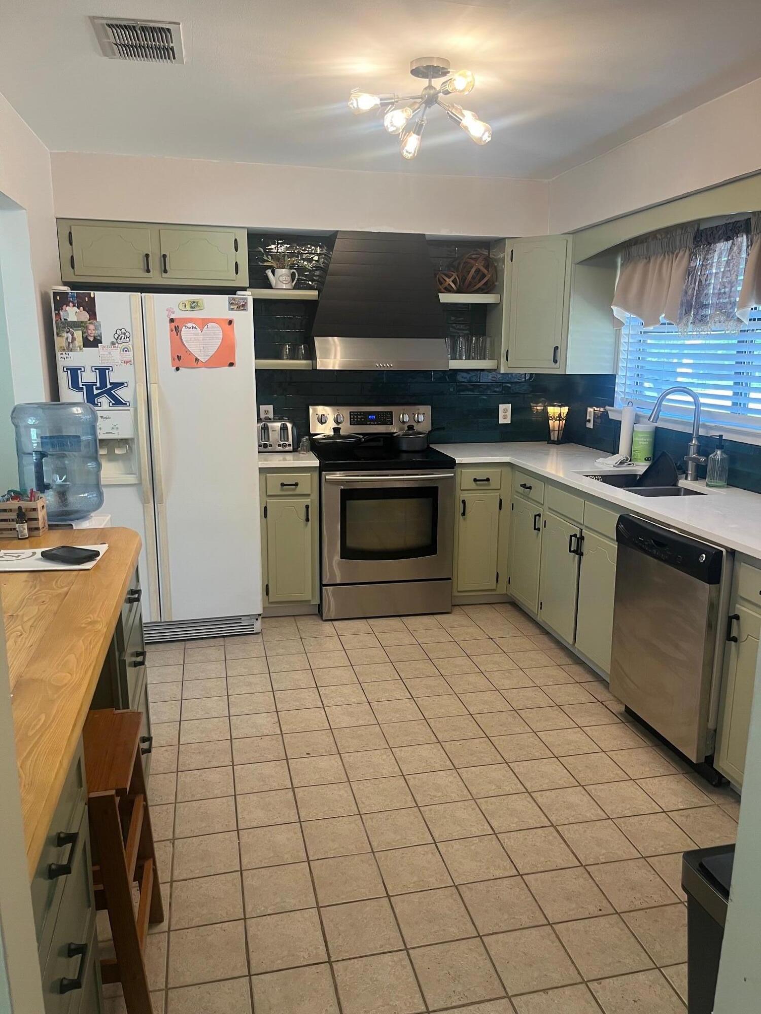 EASTWOOD 9TH ADDN - Residential