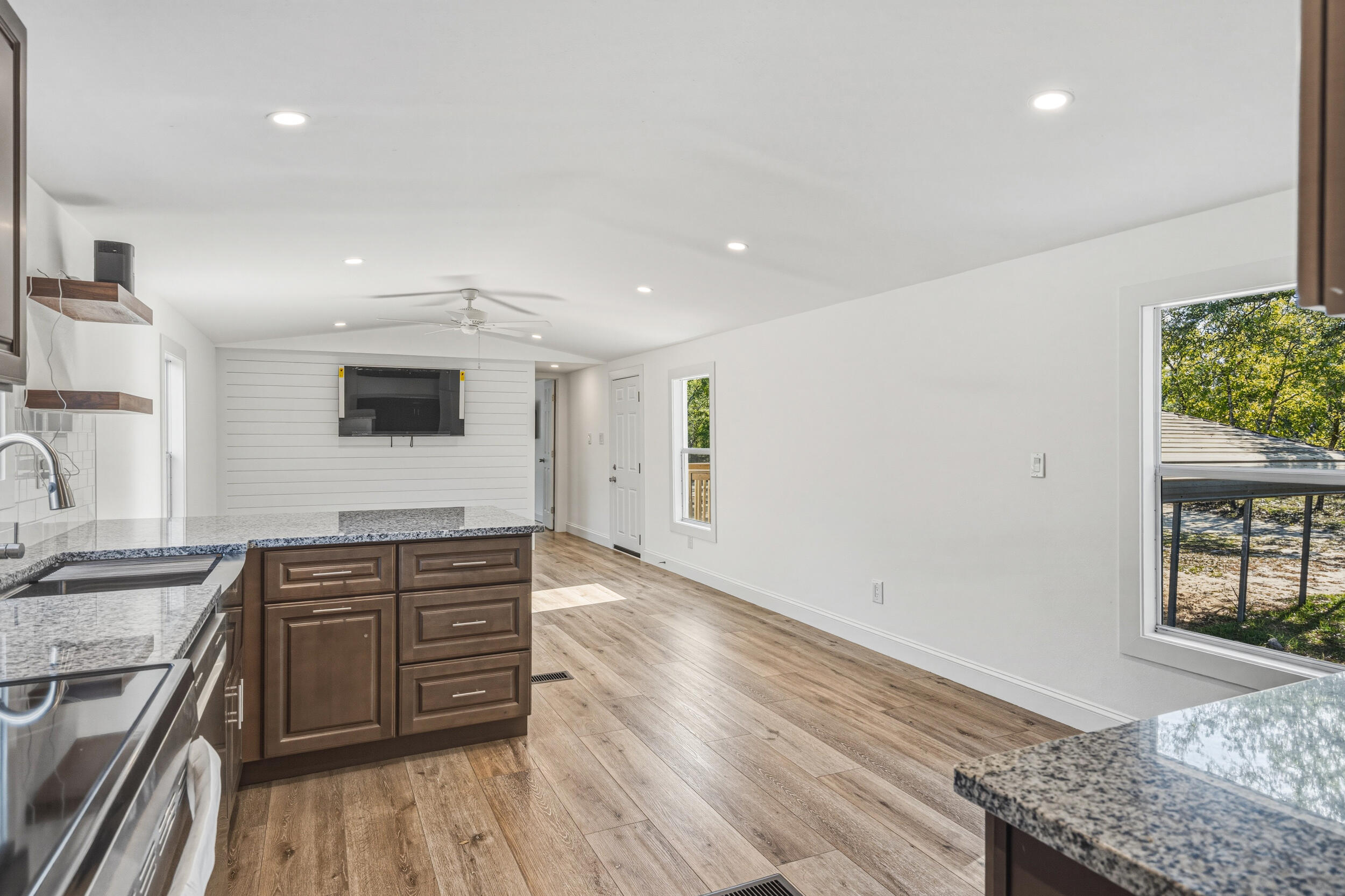 SHOAL RIVER UNREC - Residential