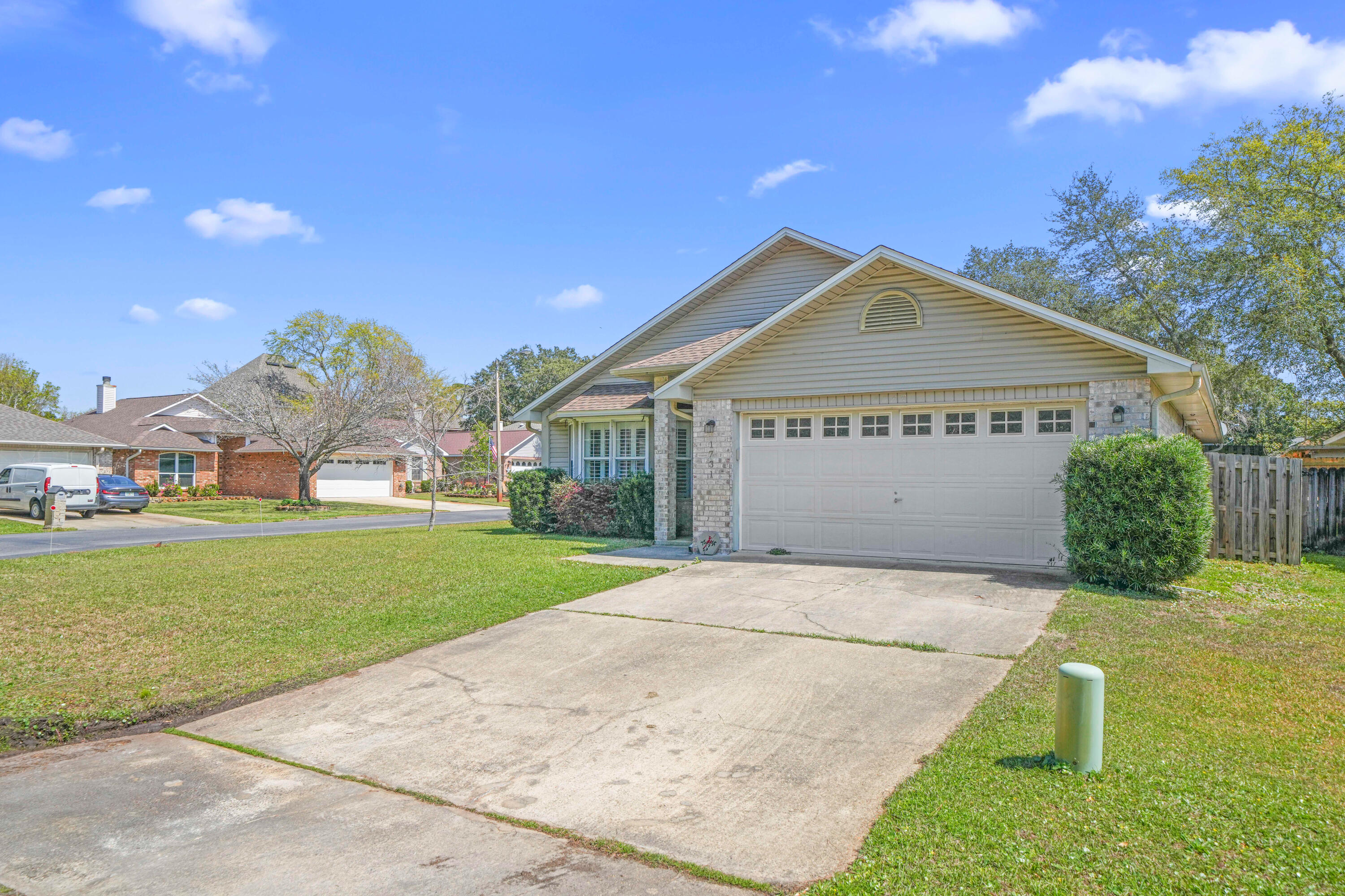 IVALEA GARDENS - Residential