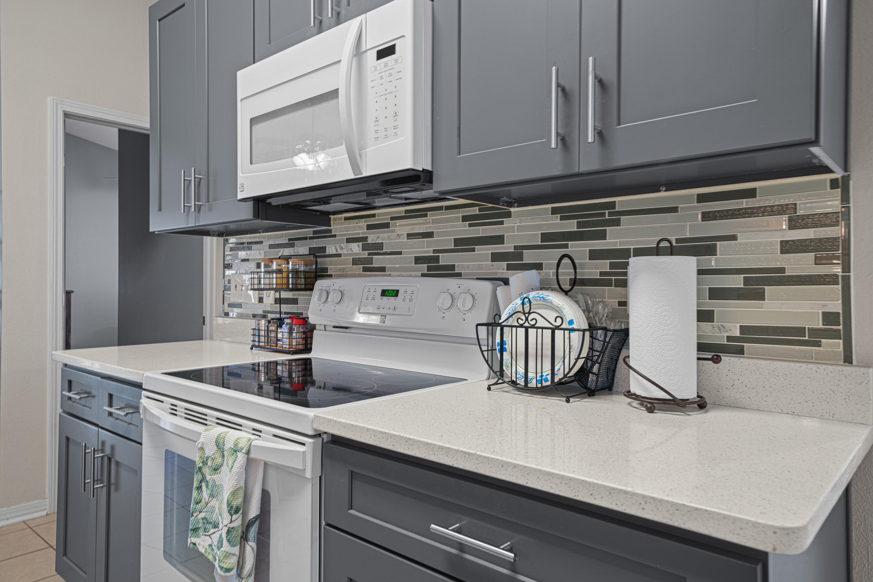 IVALEA GARDENS - Residential