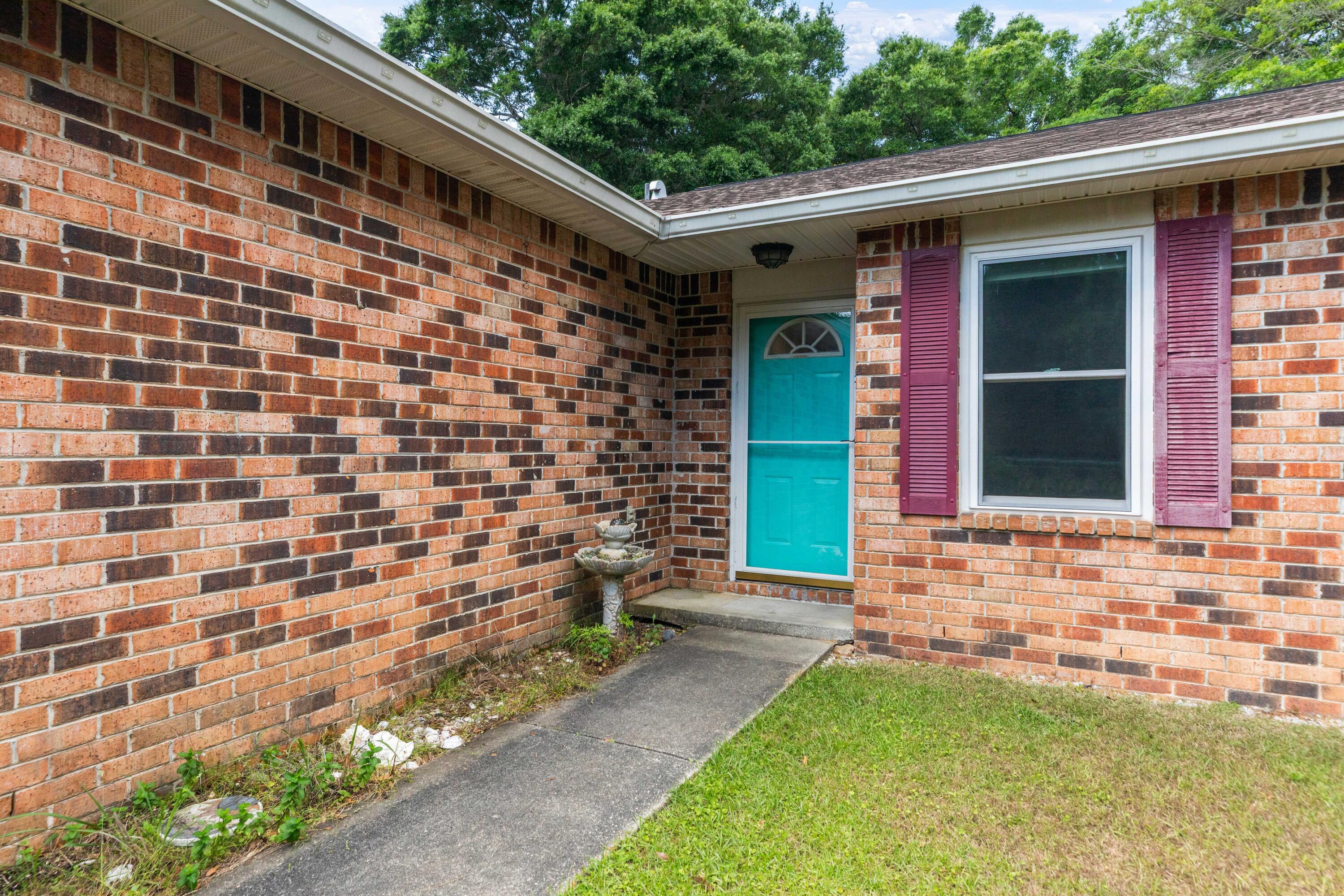 CHANTILLY WOODS - Residential