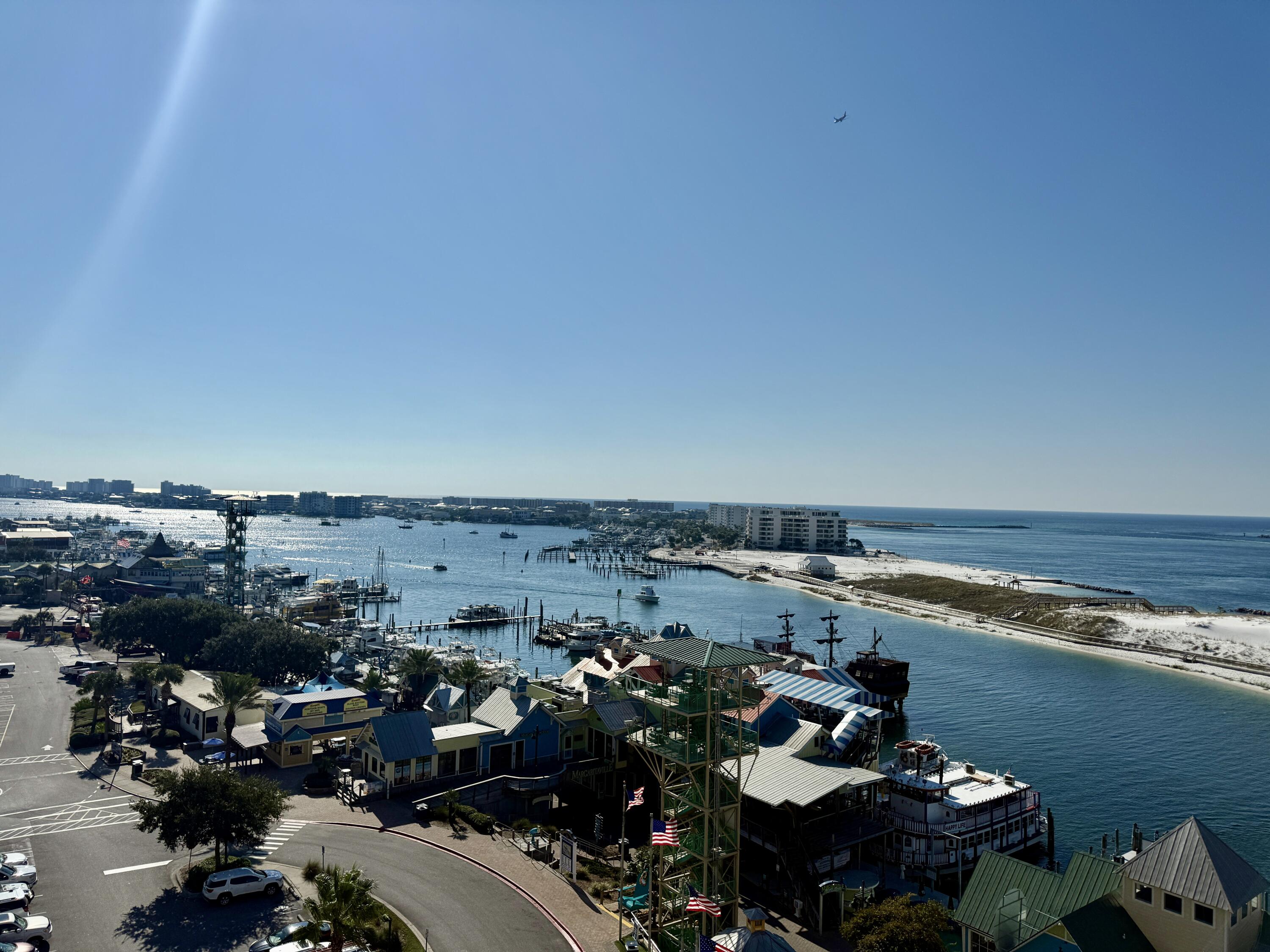 EMERALD GRANDE - Residential