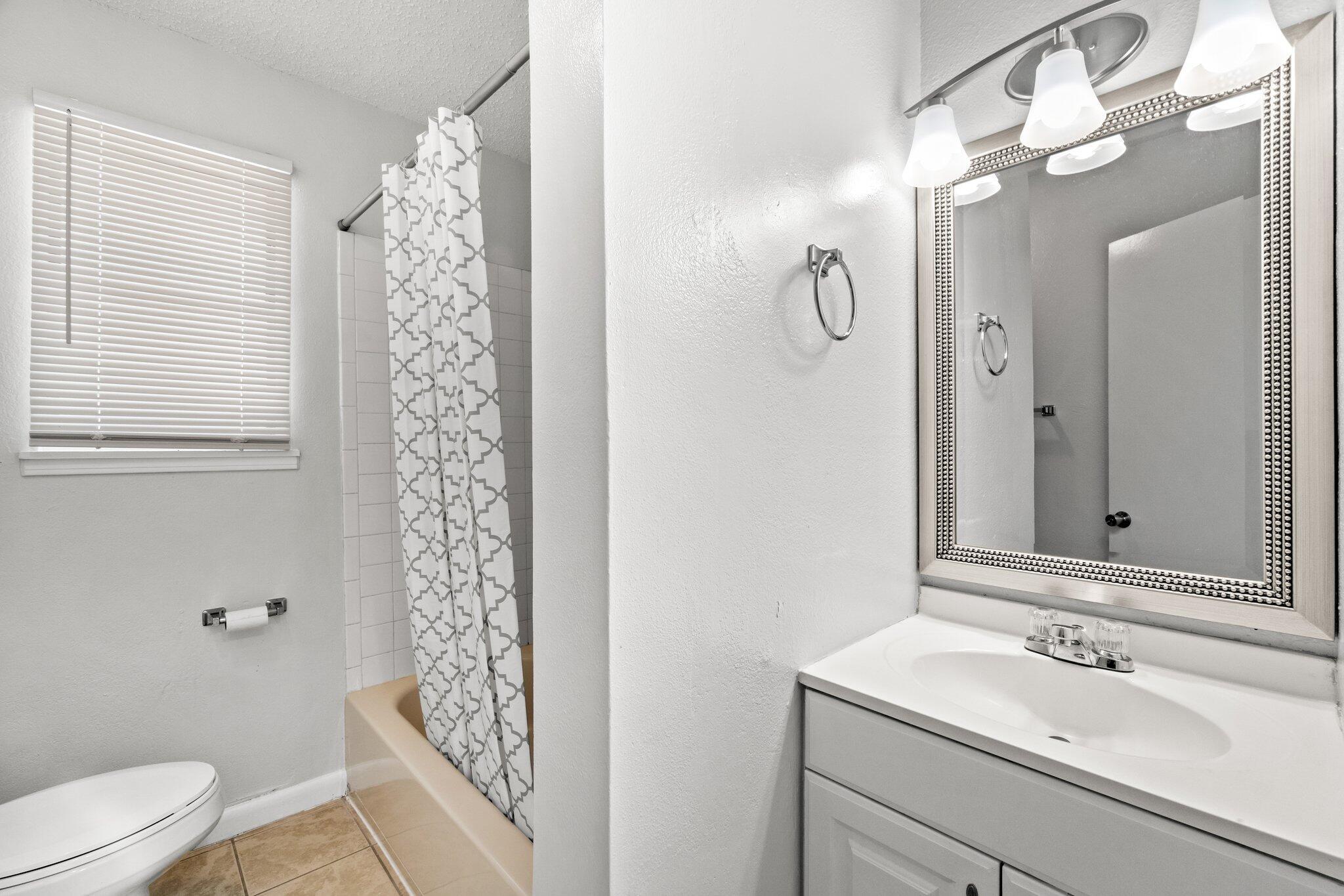 North Shore Apartments - Residential