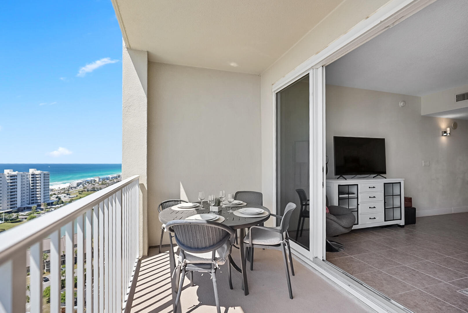 ARIEL DUNES - Residential