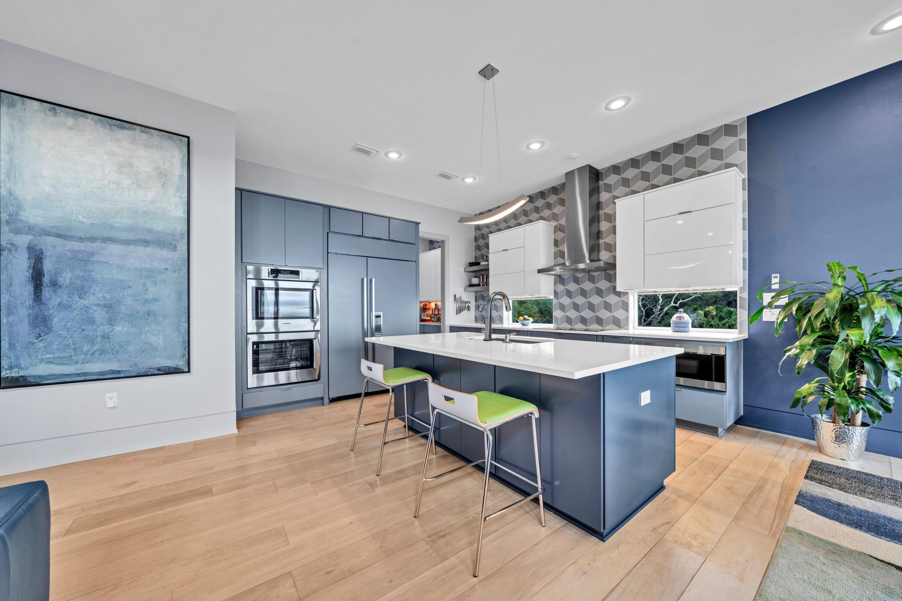 BAY HARBOUR - Residential