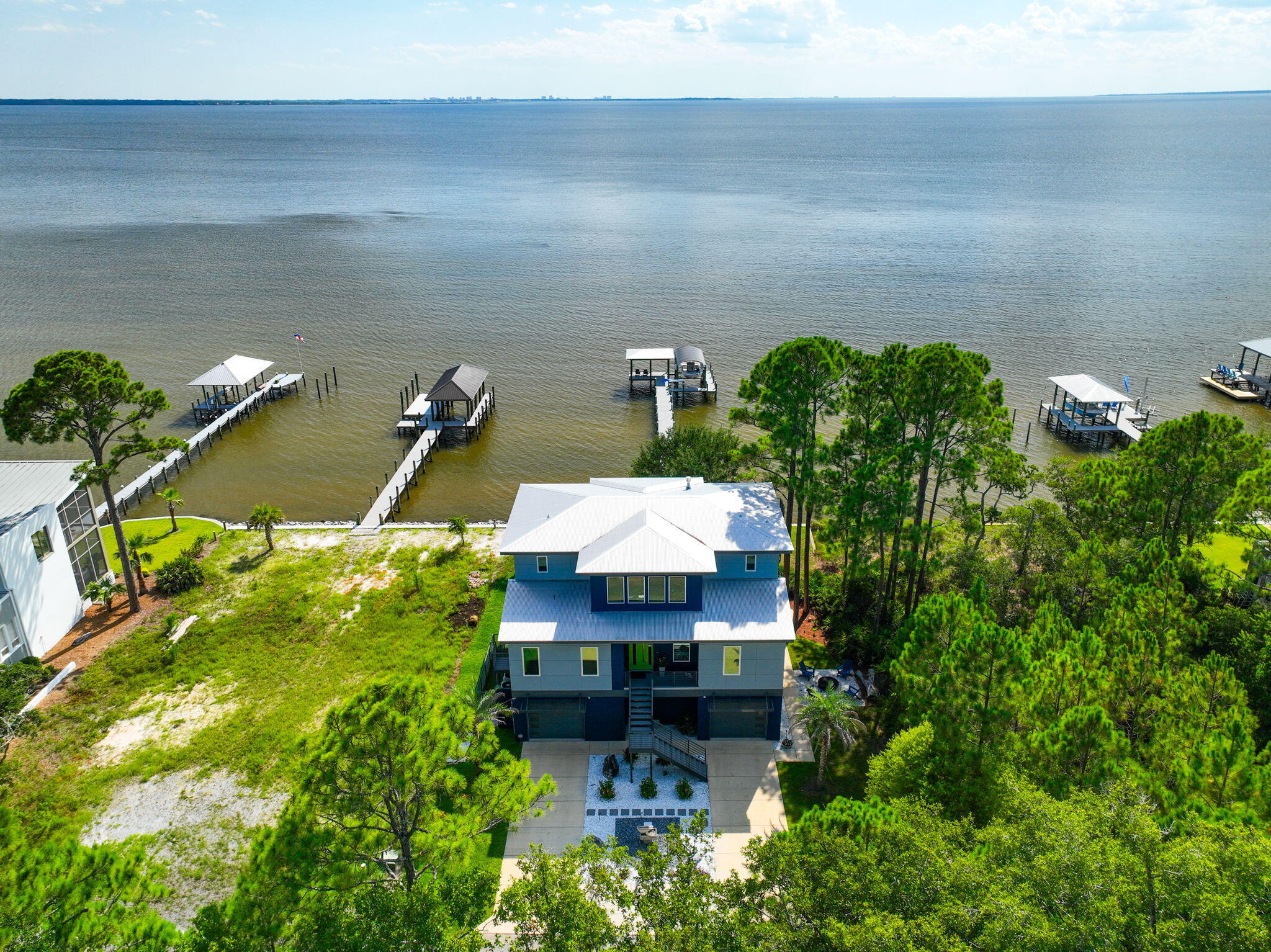 BAY HARBOUR - Residential