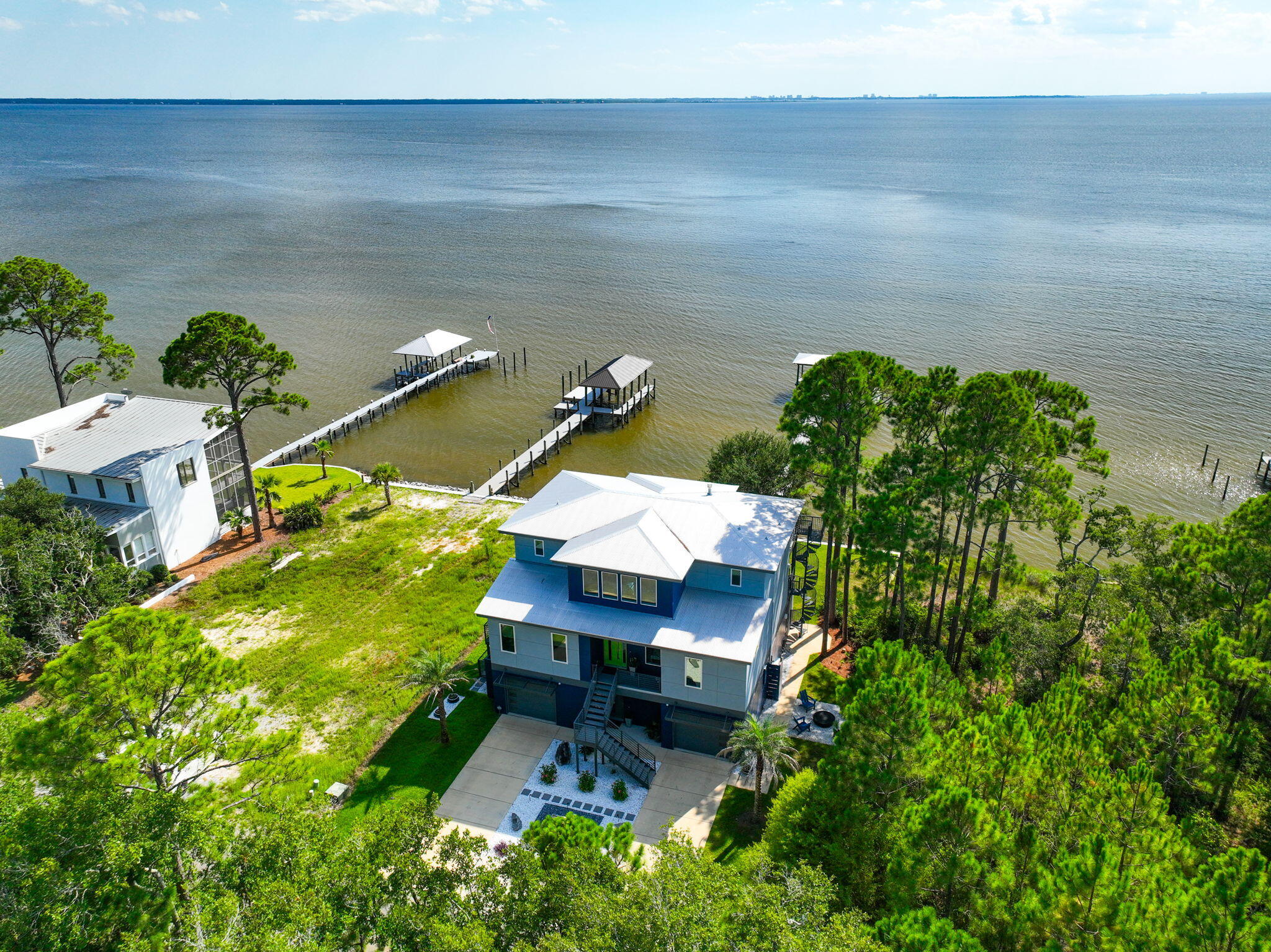 BAY HARBOUR - Residential