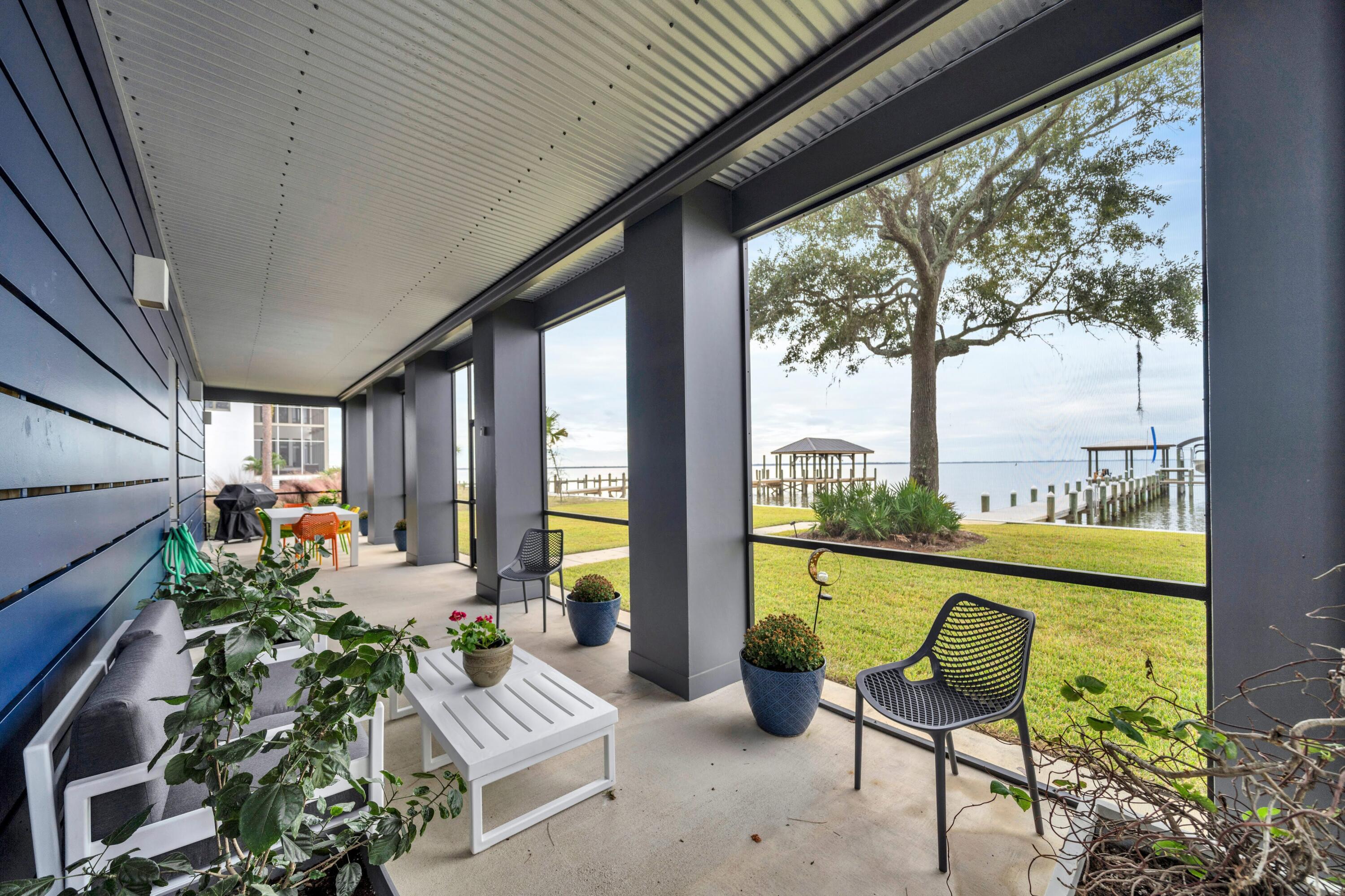 BAY HARBOUR - Residential