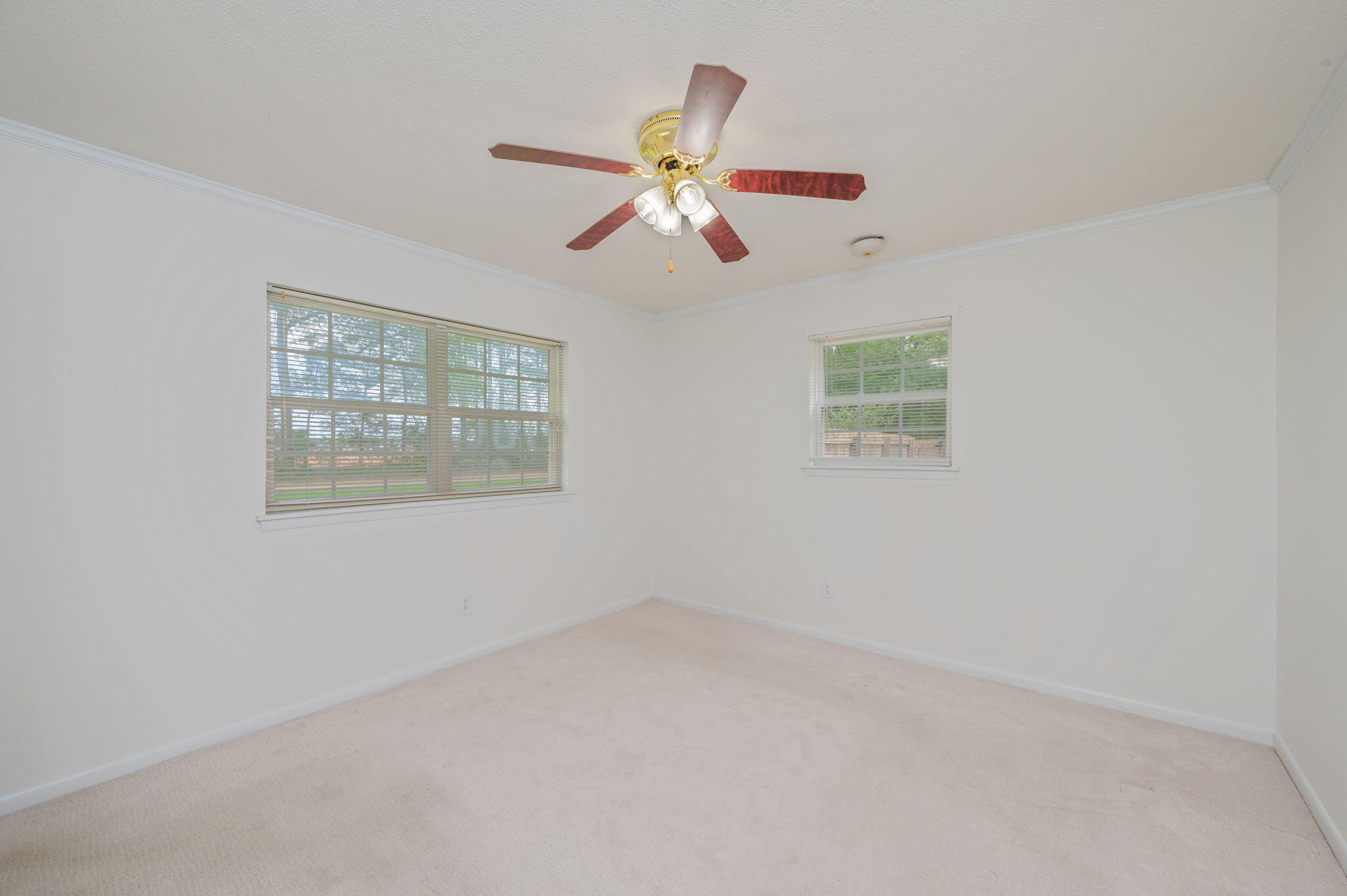 QUIET OAKS S/D - Residential