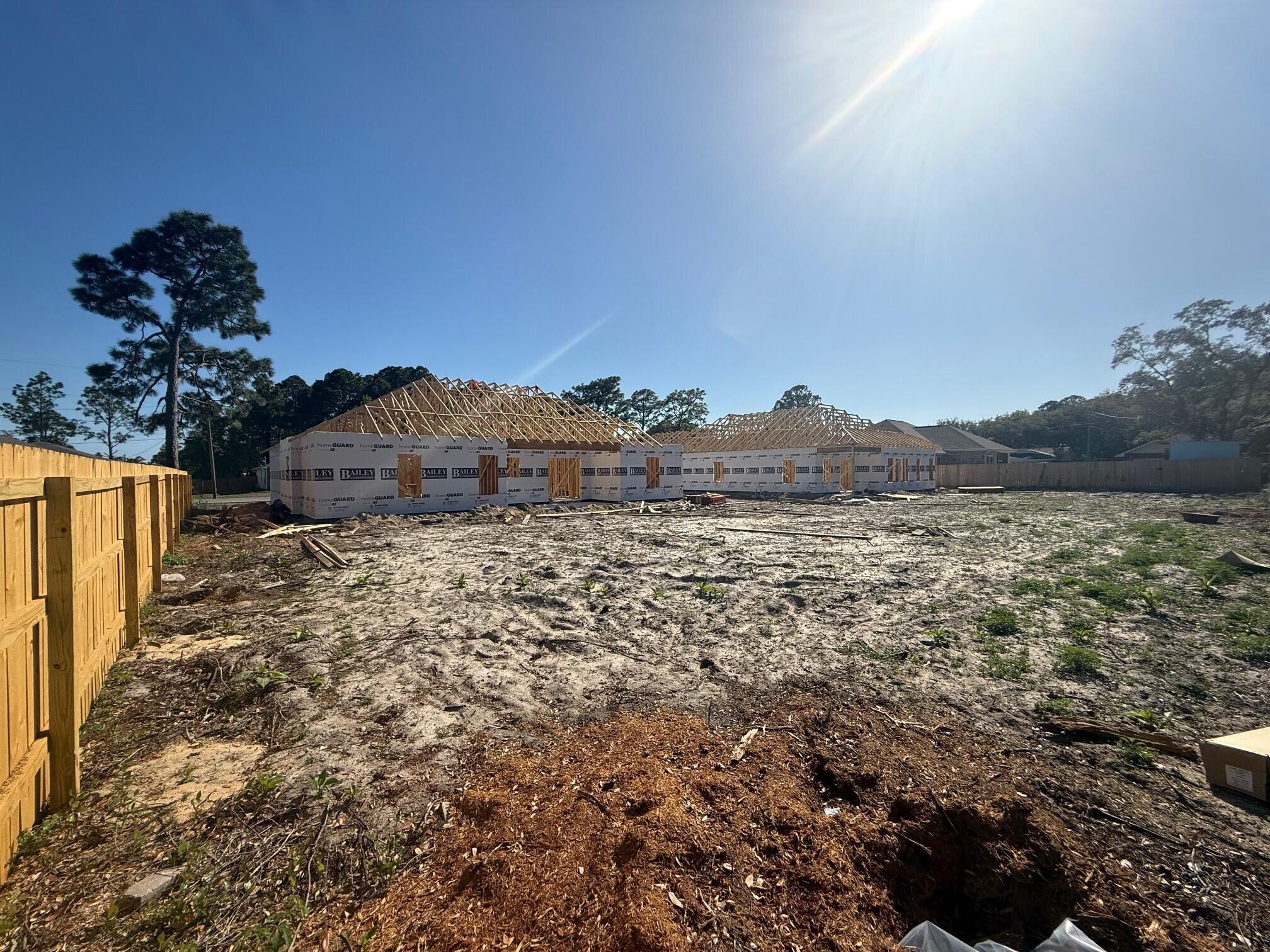 WYNNEHAVEN BCH EST E1/2 - Residential