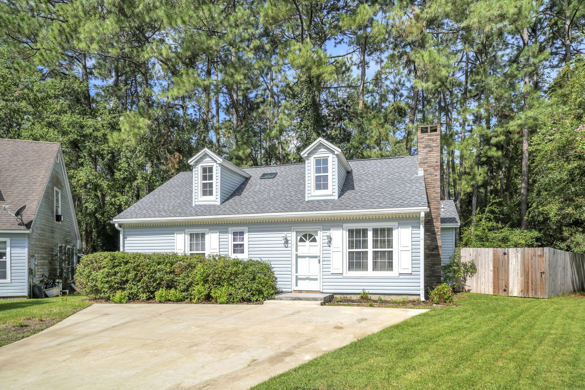 2625 Windsor Lane