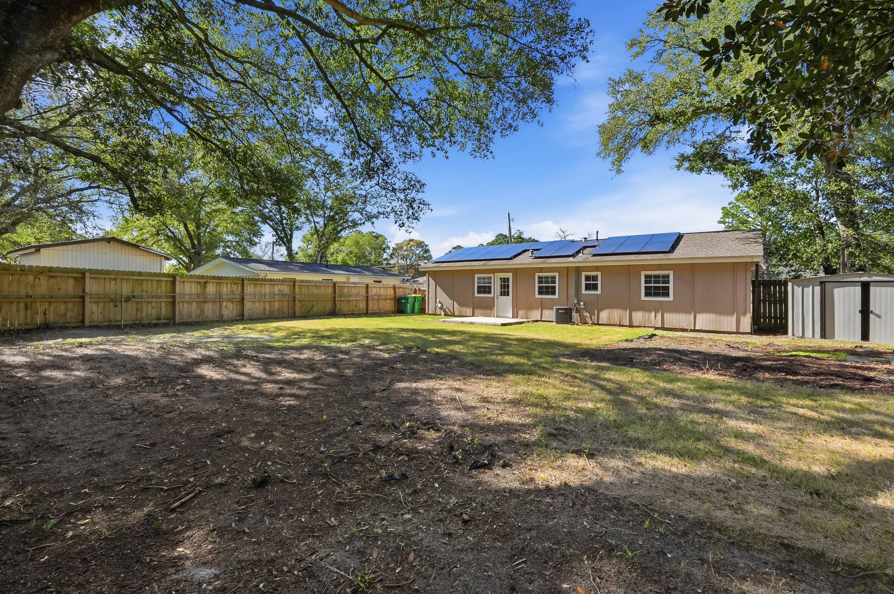 SPRINGDALE - Residential Lease