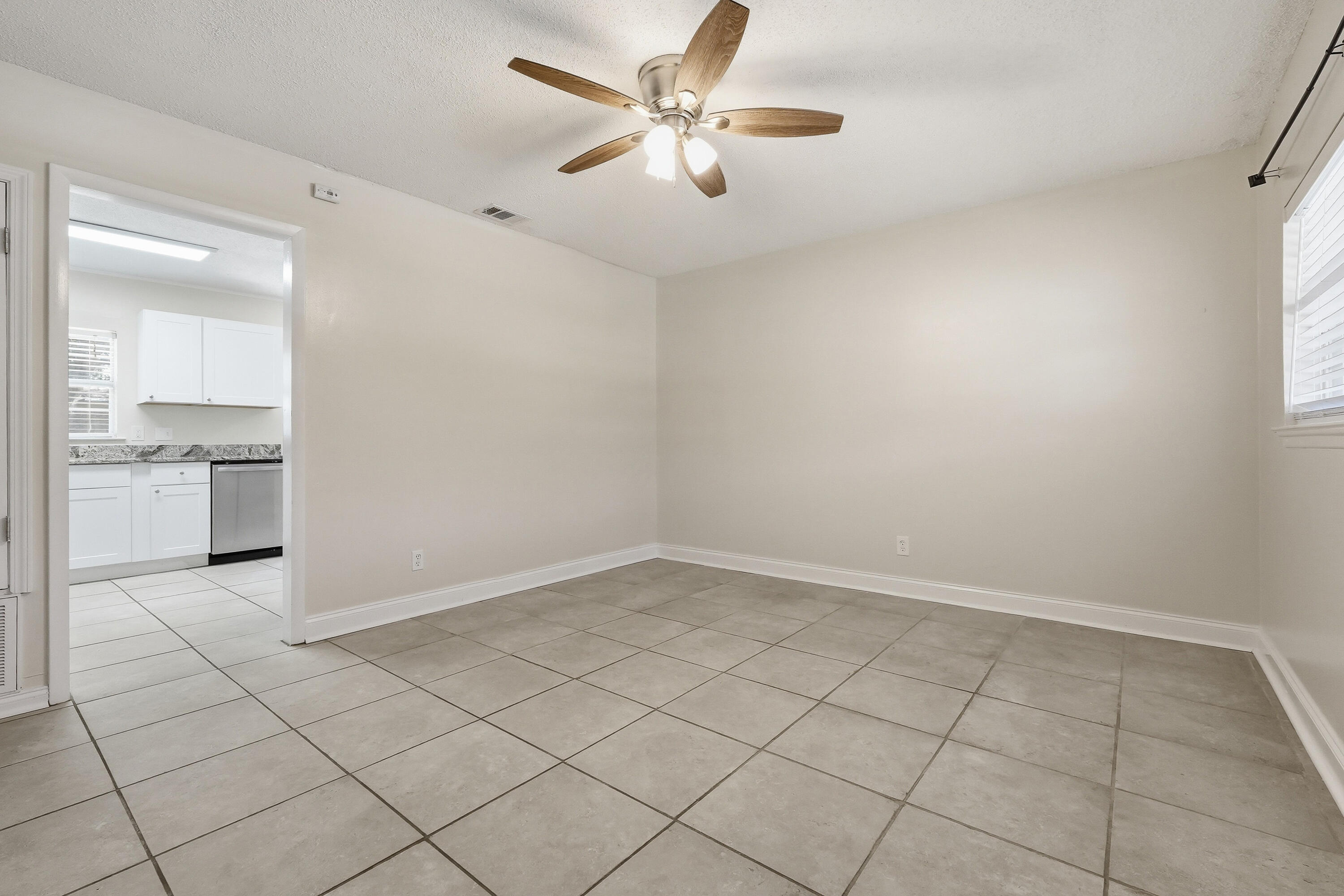 SPRINGDALE - Residential Lease